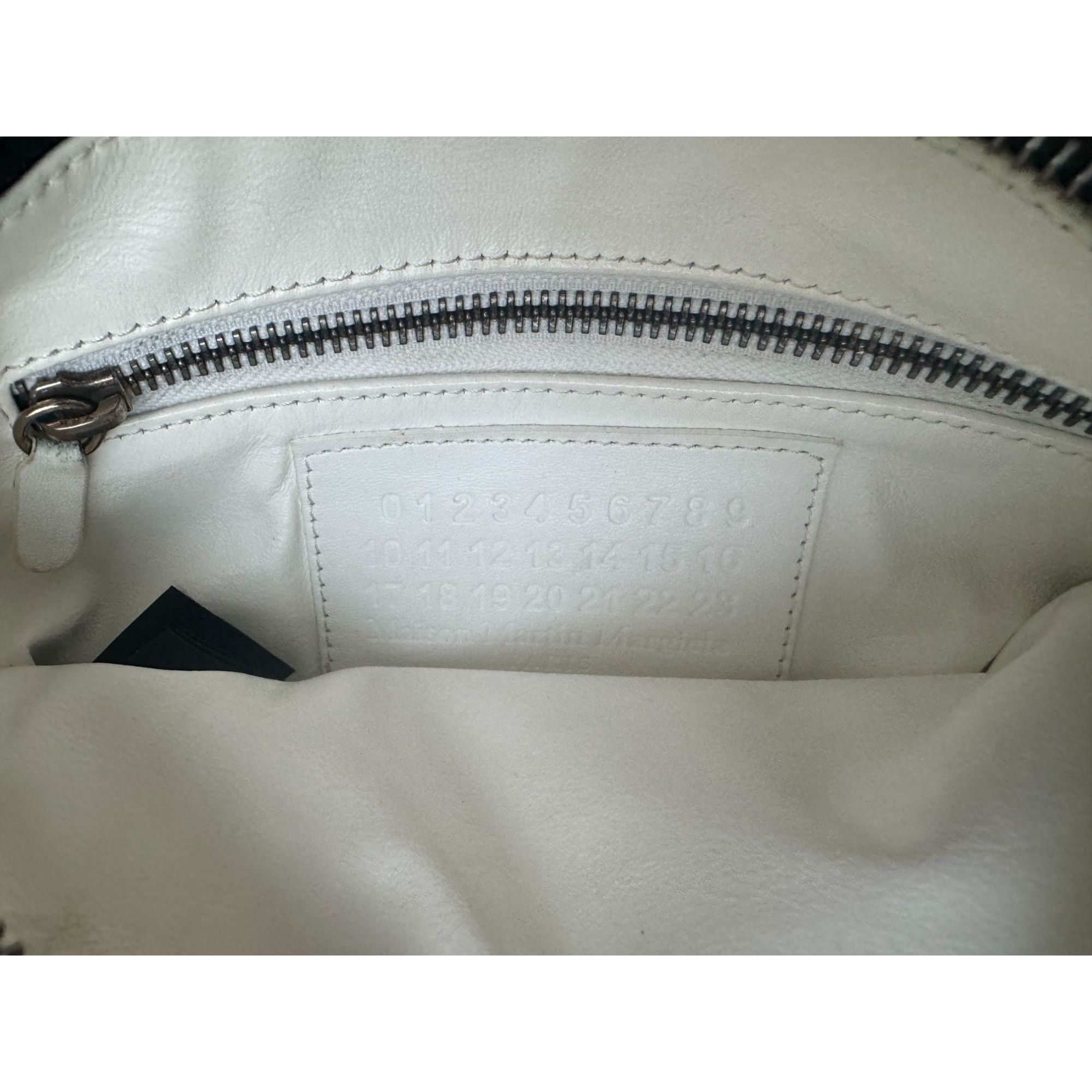 Maison Margiela Black Leather Upside Down Handbag Size ONE SIZE - 4 Thumbnail