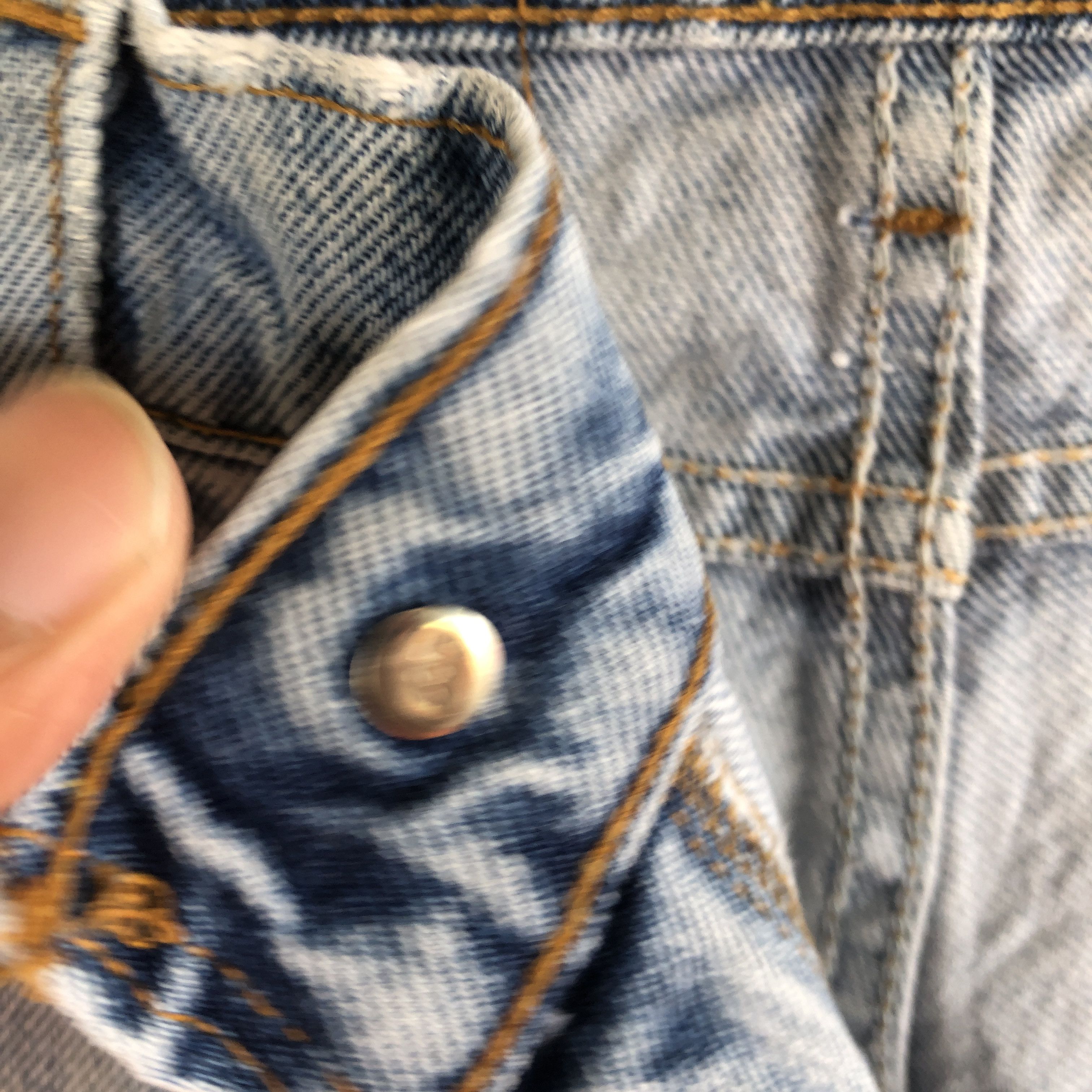 Levi's Vintage Levis Orange Tab Jeans Levis 550 Light Wash Denim Size US 32 / EU 48 - 7 Thumbnail
