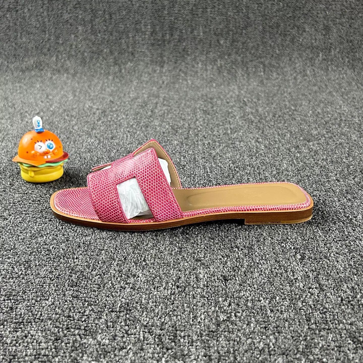 Hermes Hermes Pink Lizard Skin Slippers Size 37 HB6405 Size US 6.5 / IT 36.5 - 3 Thumbnail