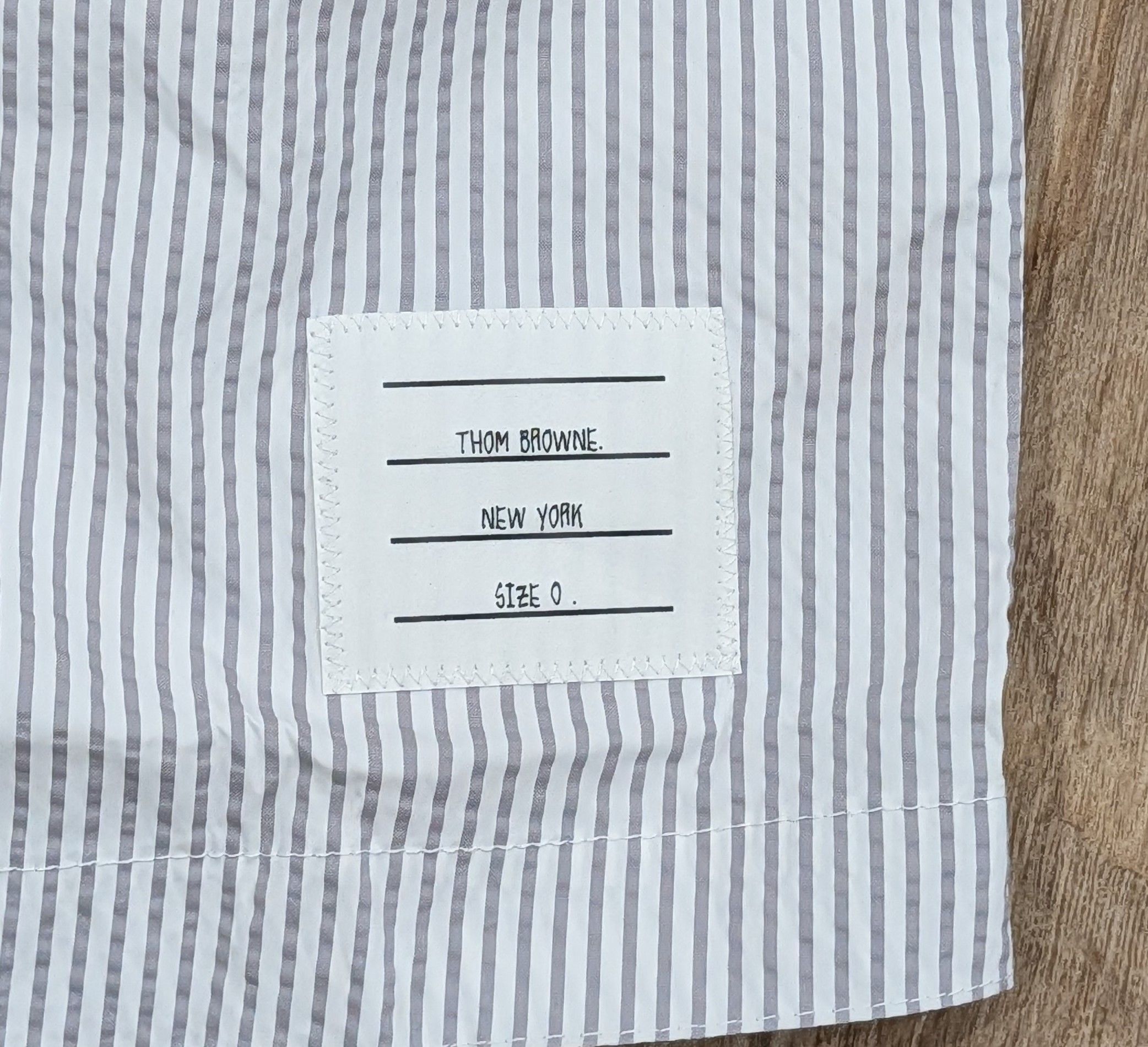 Thom Browne THOM BROWNE Lobster Seersucker Swim Shorts Grey 0 - XS Size US 28 / EU 44 - 4 Thumbnail
