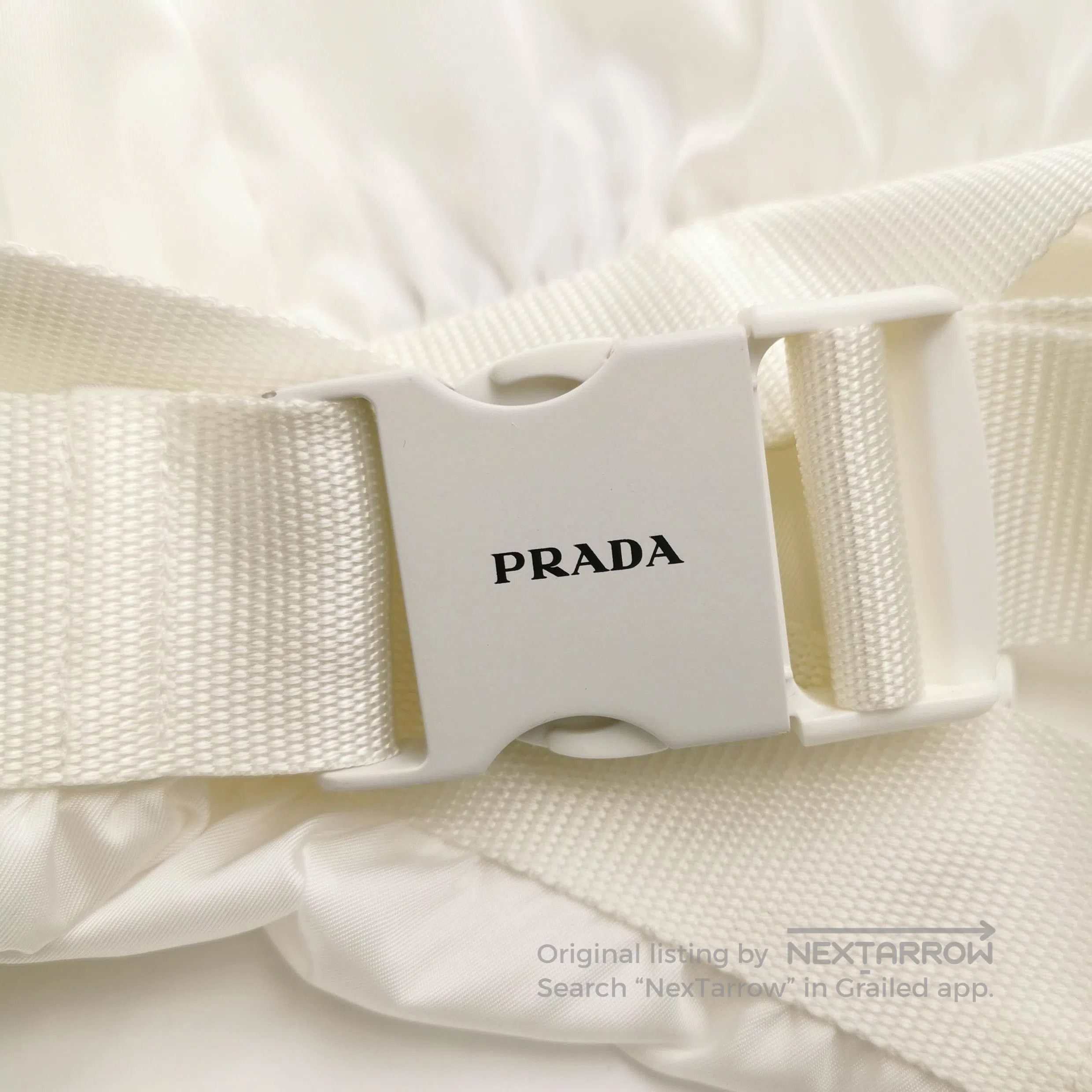 Prada Prada Logo Belted White Shorts . Size 39" - 3 Thumbnail