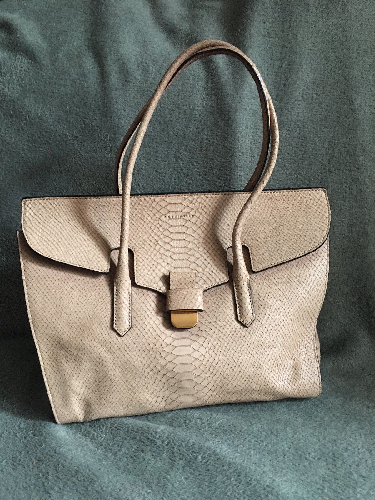 Other COCCINELLE Beige Leather Snake Design Handbag Shoulder Bag Size ONE SIZE - 1 Thumbnail