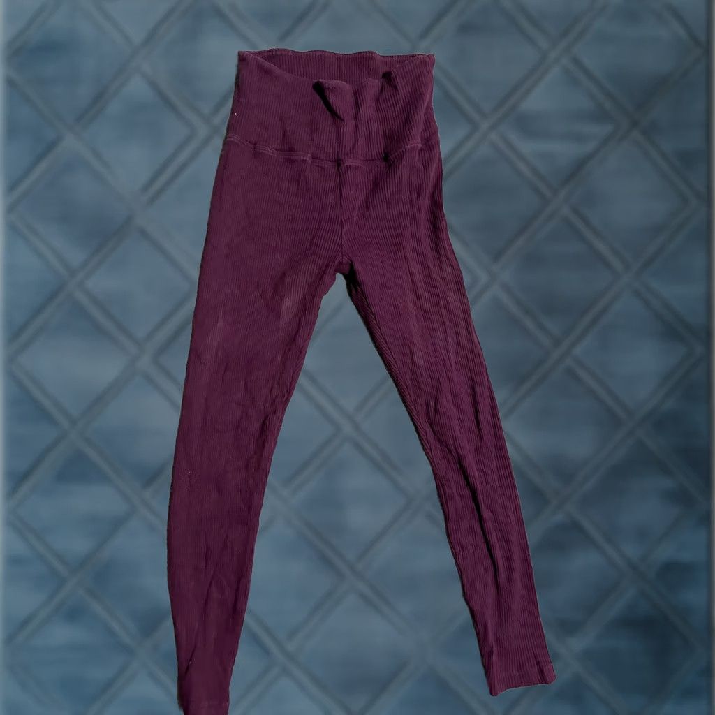 Victoria's Secret Victoria's Secret Pink Yoga Leggings Women's Size M Maroon Ribbed Ankle Activewear Athleisure Sports Size 32" / US 10 / IT 46 - 1 Thumbnail
