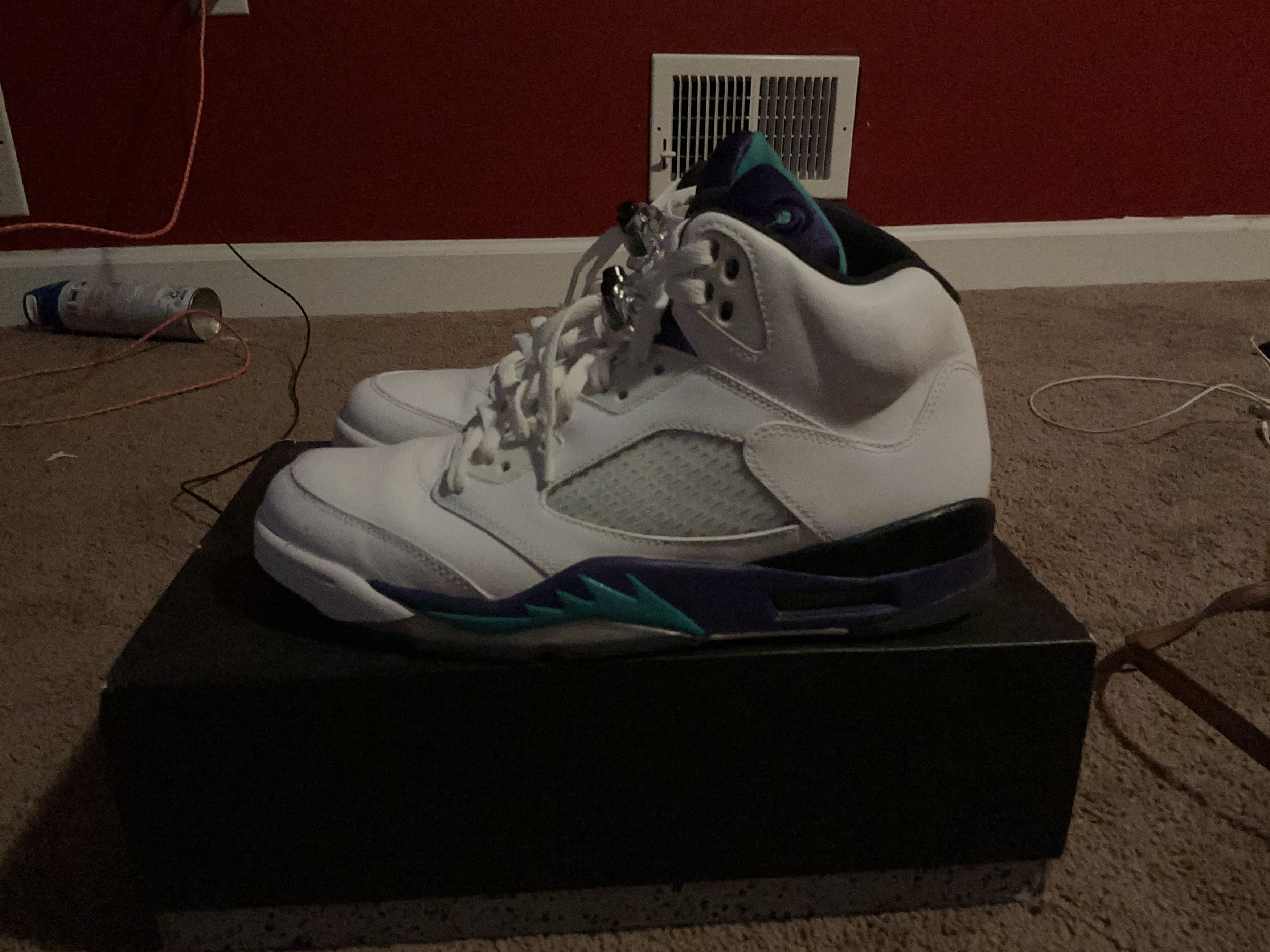 Jordan Brand Jordan 5 Grapes Size US 9 / EU 42 - 6 Thumbnail