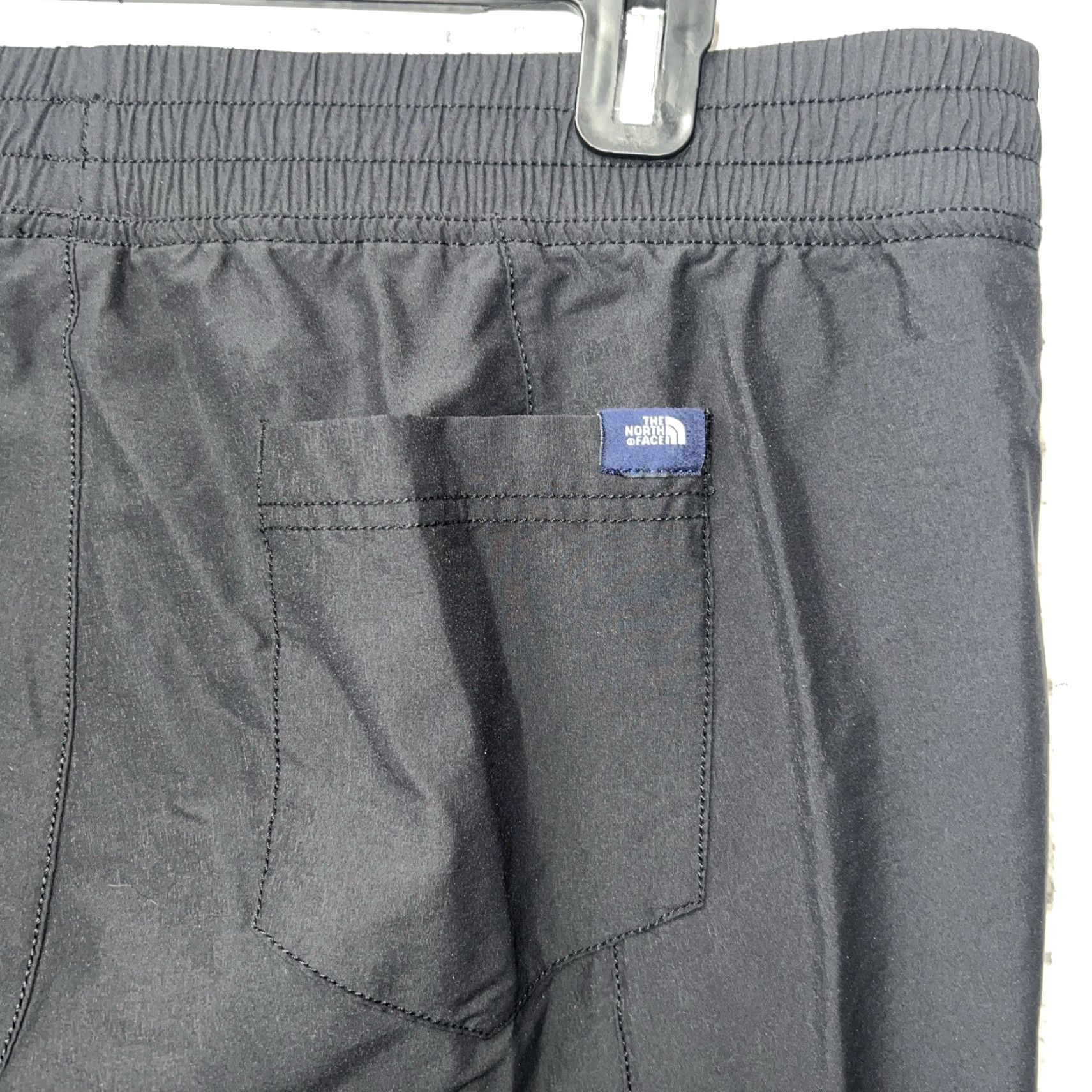 The North Face The North Face Pants Womens Black Nylon 32” Inseam 16 16 Women Chino Regular Size 16 Size 38" / US 16 / IT 52 - 3 Thumbnail