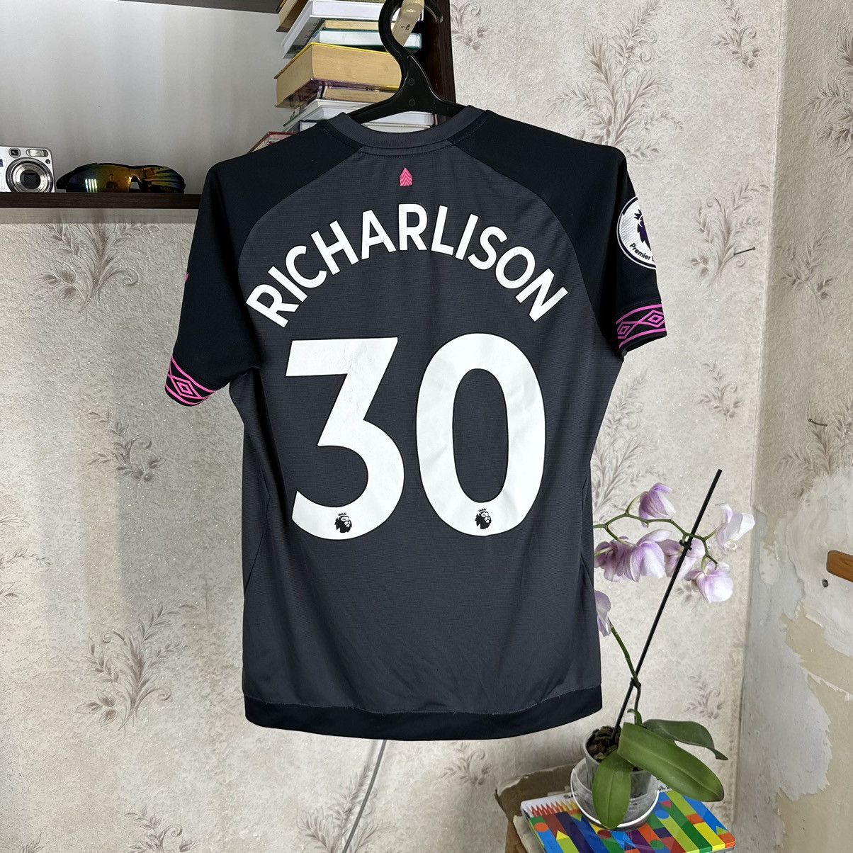 Umbro Umbro Everton 2018-19 Jersey Away Richarlison #30 Black S Size US S / EU 44-46 / 1 - 2 Thumbnail