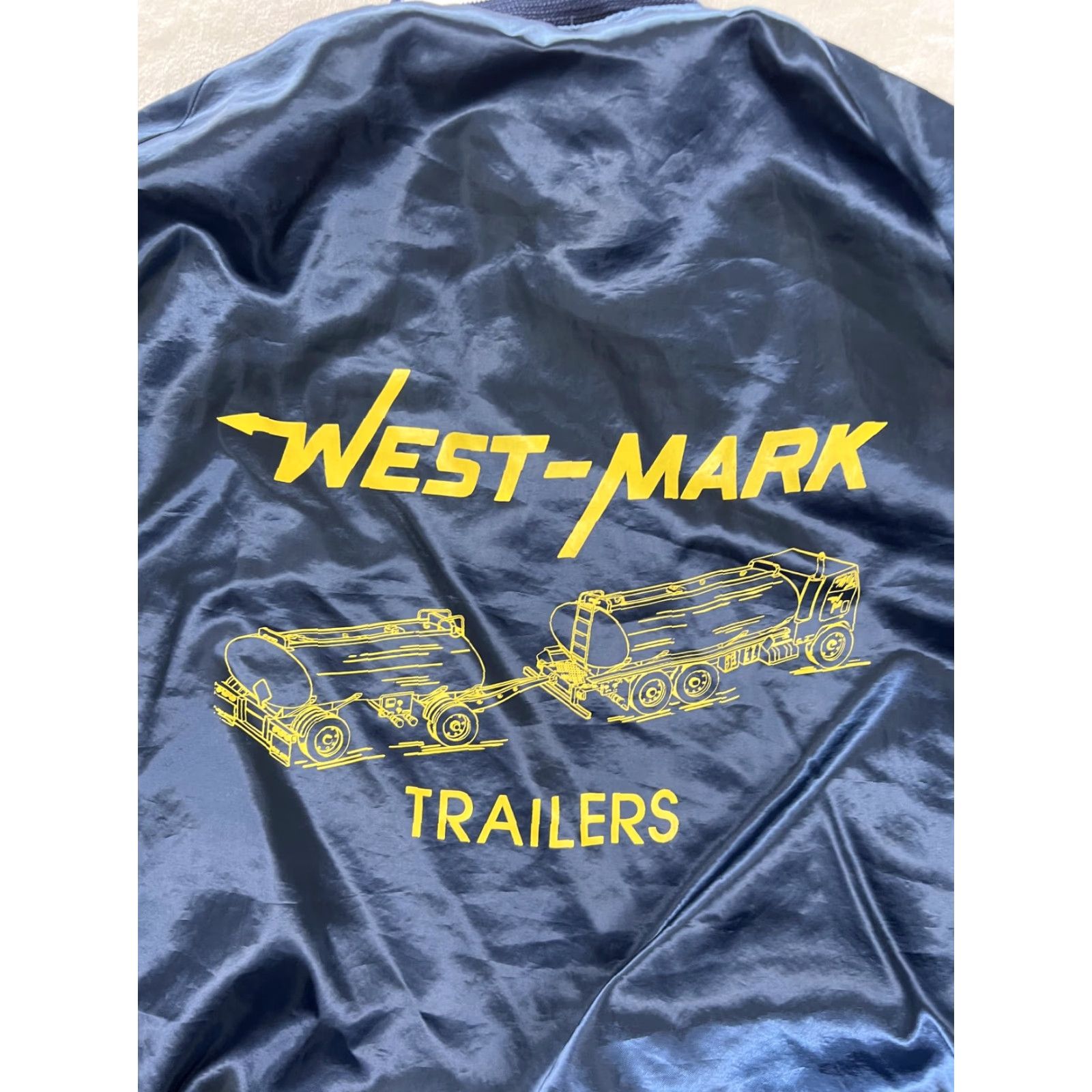 Vintage VINTAGE Hilton AJ-1 West-Mark Trailers Satin Jacket Mens L Navy Blue Varsity Transportation Safety Team USA Size US L / EU 52-54 / 3 - 7 Thumbnail
