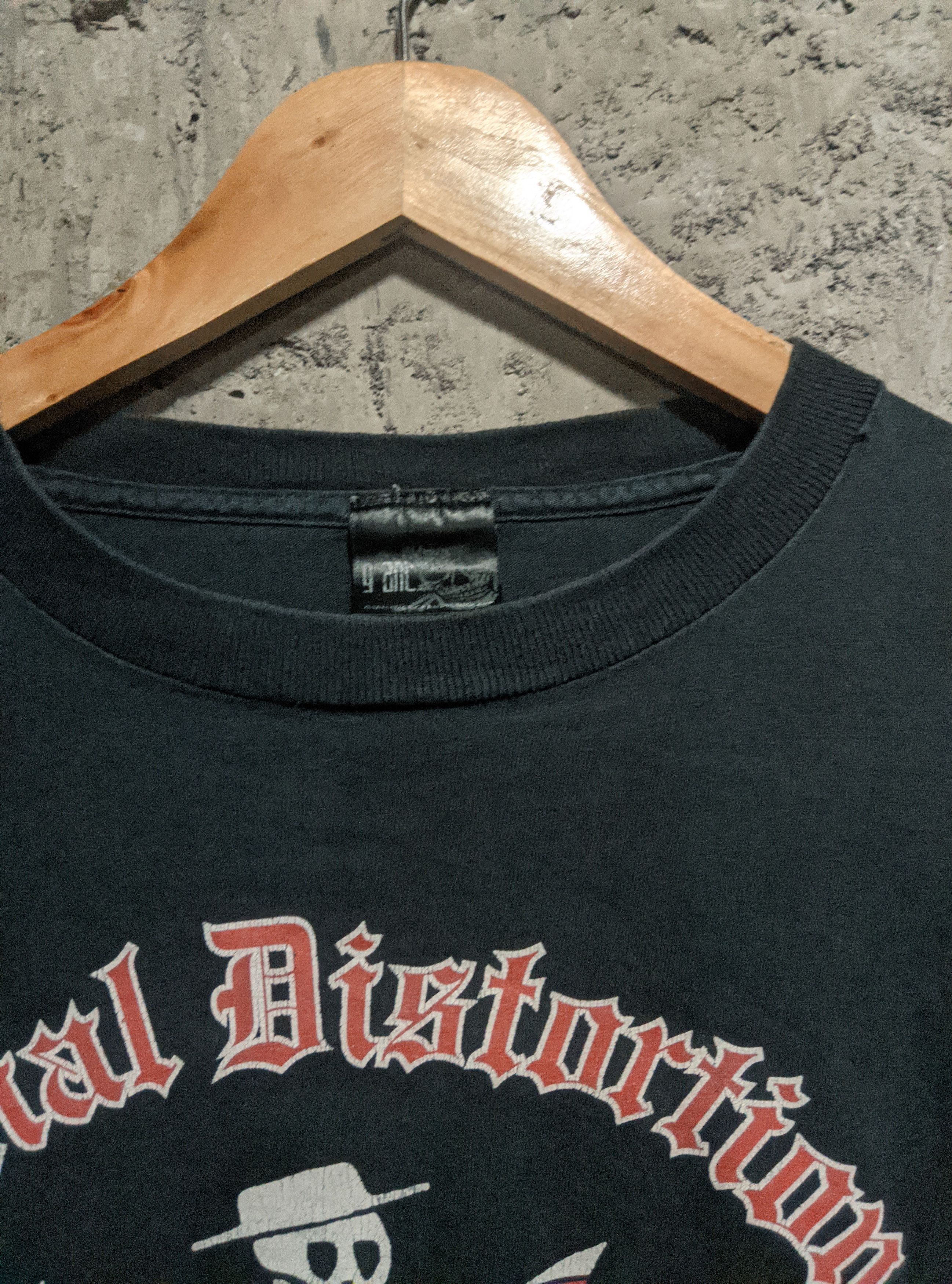 Band Tees Vintage 2000s social distortion punk thrashed grunge erd Size US M / EU 48-50 / 2 - 3 Thumbnail