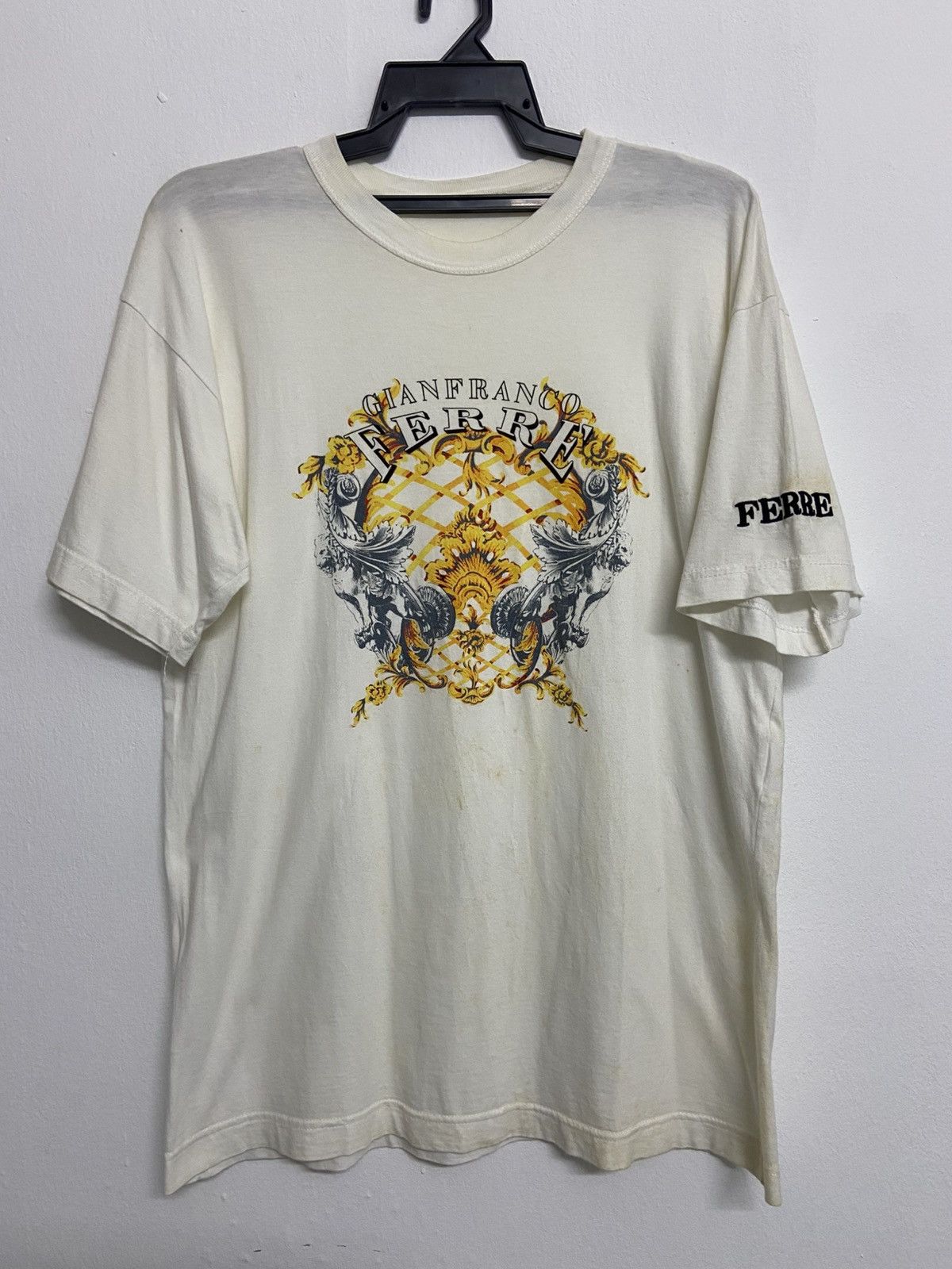Gianfranco Ferre Vintage Gianfranco Ferre Tee Size US L / EU 52-54 / 3 - 1 Thumbnail