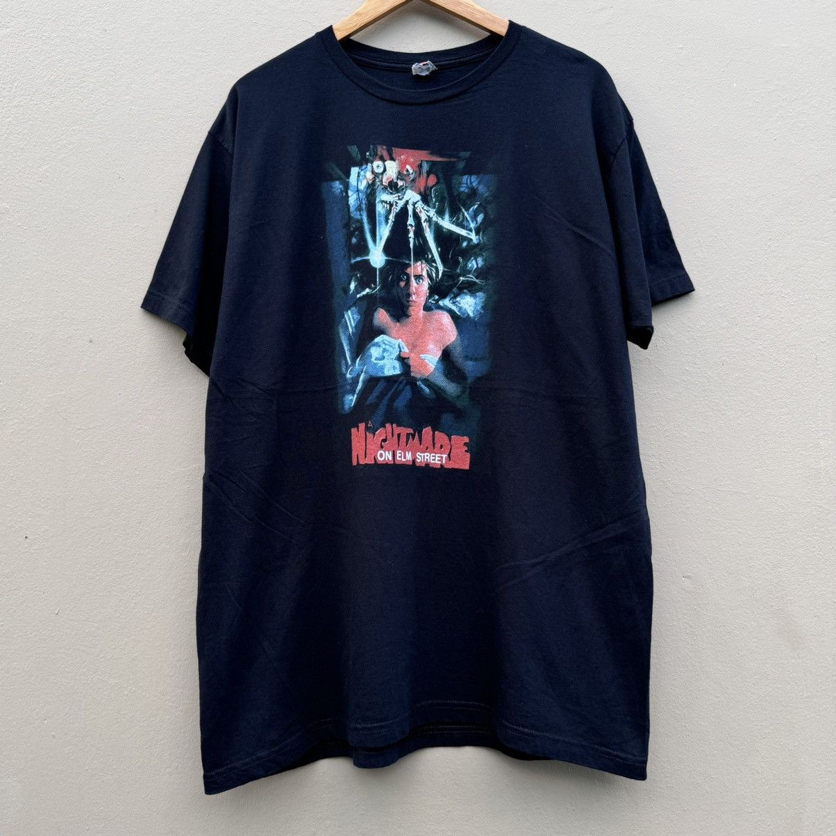 Vintage Vintage Nightmare on Elmstreet Tshirt Size US XXL / EU 58 / 5 - 1 Thumbnail