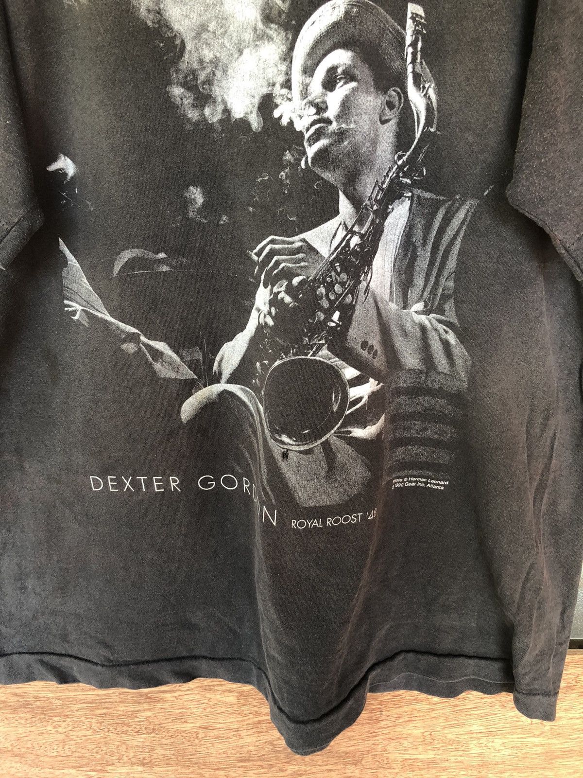 Vintage Vintage 90's Dexter Gordon American Jazz Distresed Shirt Tee Size US XL / EU 56 / 4 - 3 Thumbnail