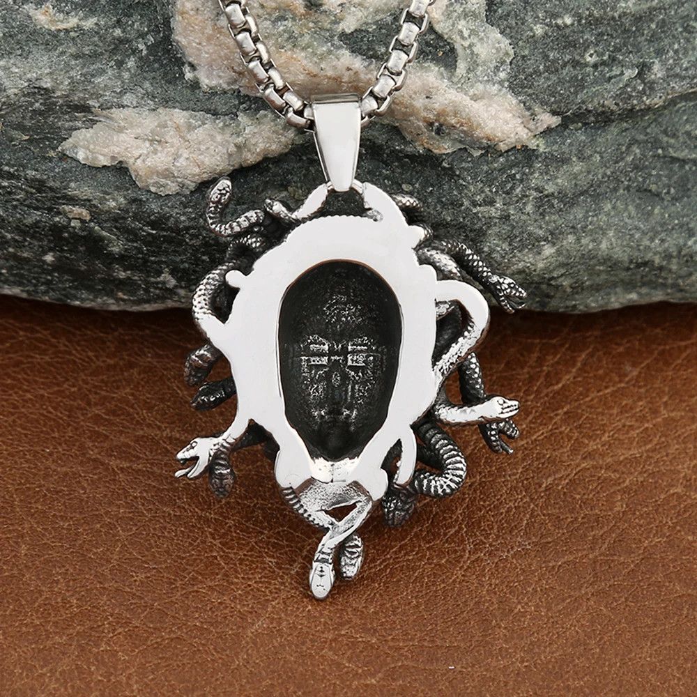 Jewelry Gothic Unique Medusa Necklace Size ONE SIZE - 5 Thumbnail