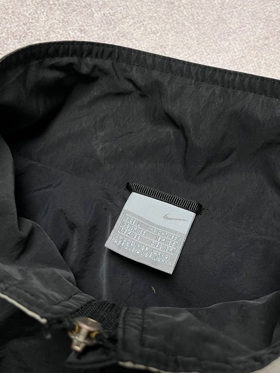 Nike VINTAGE NIKE SWOOSH WINDRUNNER JACKET Y2K L Size US L / EU 52-54 / 3 - 4 Thumbnail
