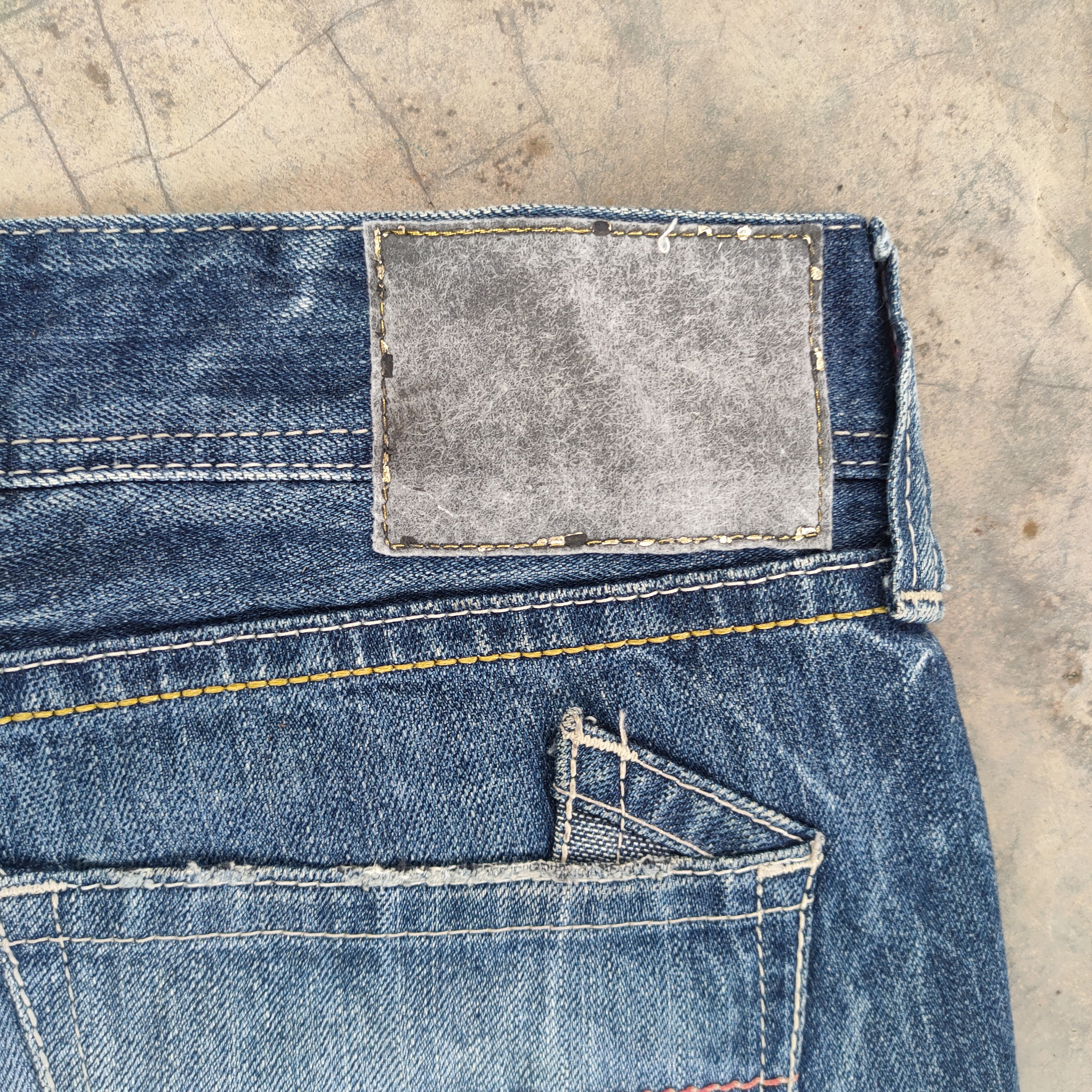 Vanquish VINTAGE VANQUISH FLARE STORM FADED RIPPED DENIM JEANS PANTS Size US 32 / EU 48 - 10 Thumbnail