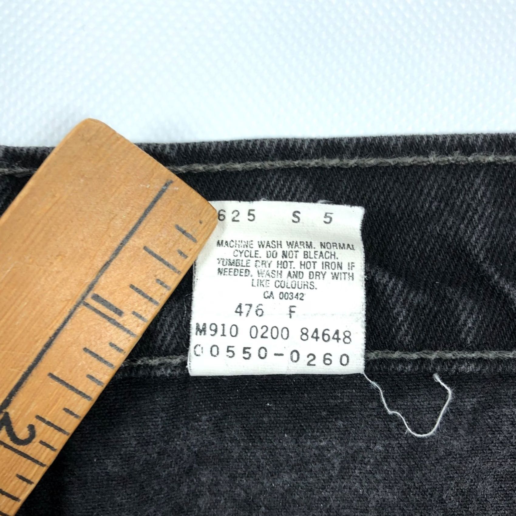 Levi's VINTAGE Levi's 550 Jeans Mens 40x30 Black Denim Pants Straight 5-Pocket Regular Waist 40in Dark Denim Grunge USA Mens Size US 40 / EU 56 - 7 Thumbnail