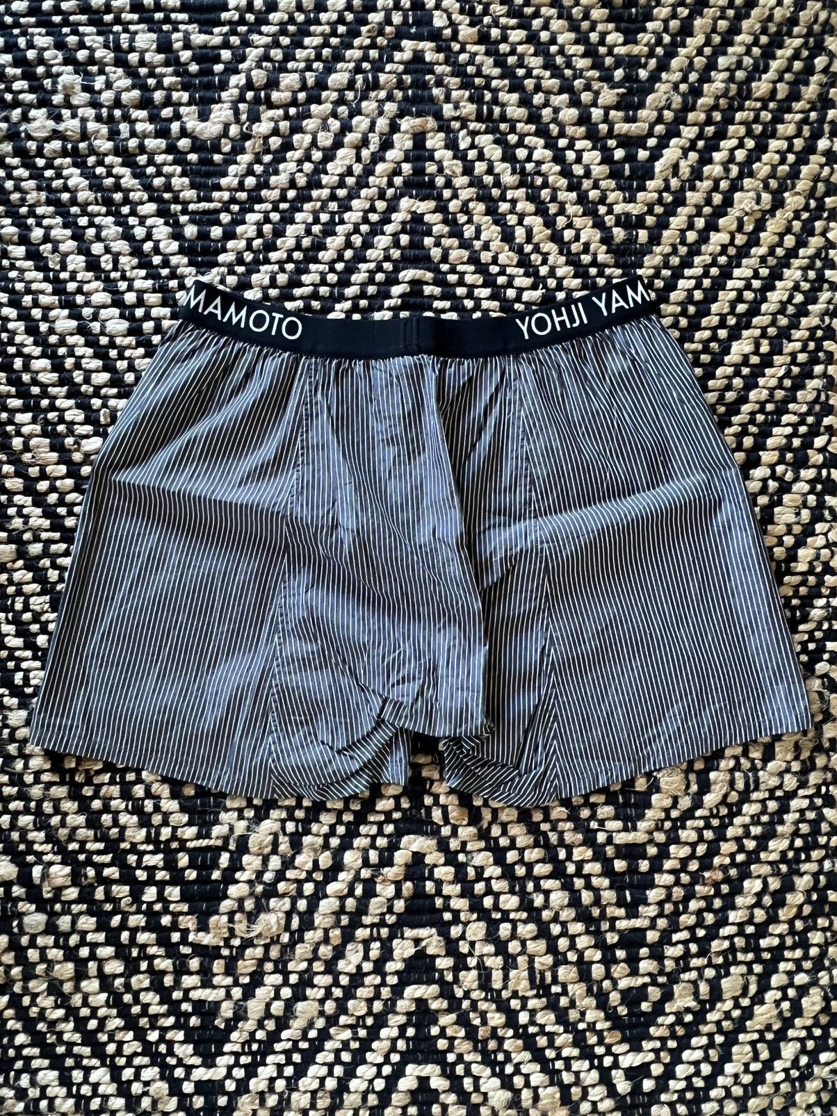 Yohji Yamamoto Yohji Yamamoto Pour Homme AW09 Black/White Pinstripe Shorts Size US 34 / EU 50 - 2 Thumbnail
