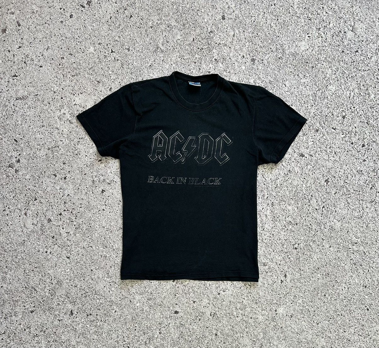 AC/DC × Band Tees Rare Vintage 2004 AC/DC Back In Black 2004 Rock T-Shirt Size US L / EU 52-54 / 3 - 2 Thumbnail