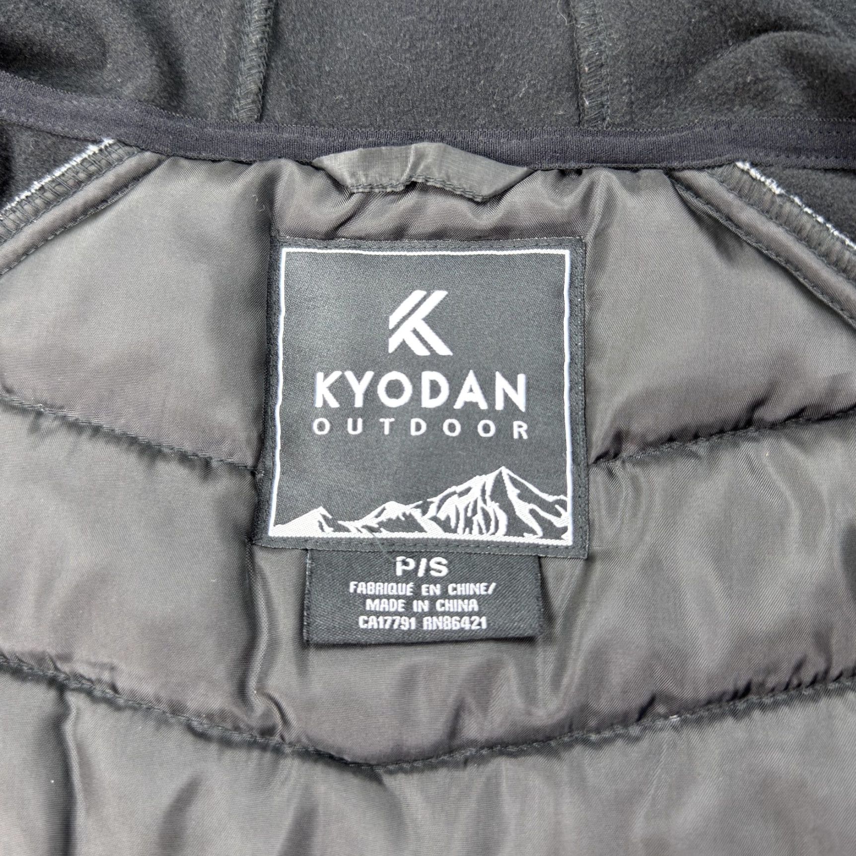 Kyodan Kyodan Outdoor Jacket Womens S Black Hooded Full Zip Softshell Insulated Puffer Pocketed Zip Front Lightweight Activewear Coat Mens Womens Girls Boys? Size S / US 4 / IT 40 - 4 Thumbnail