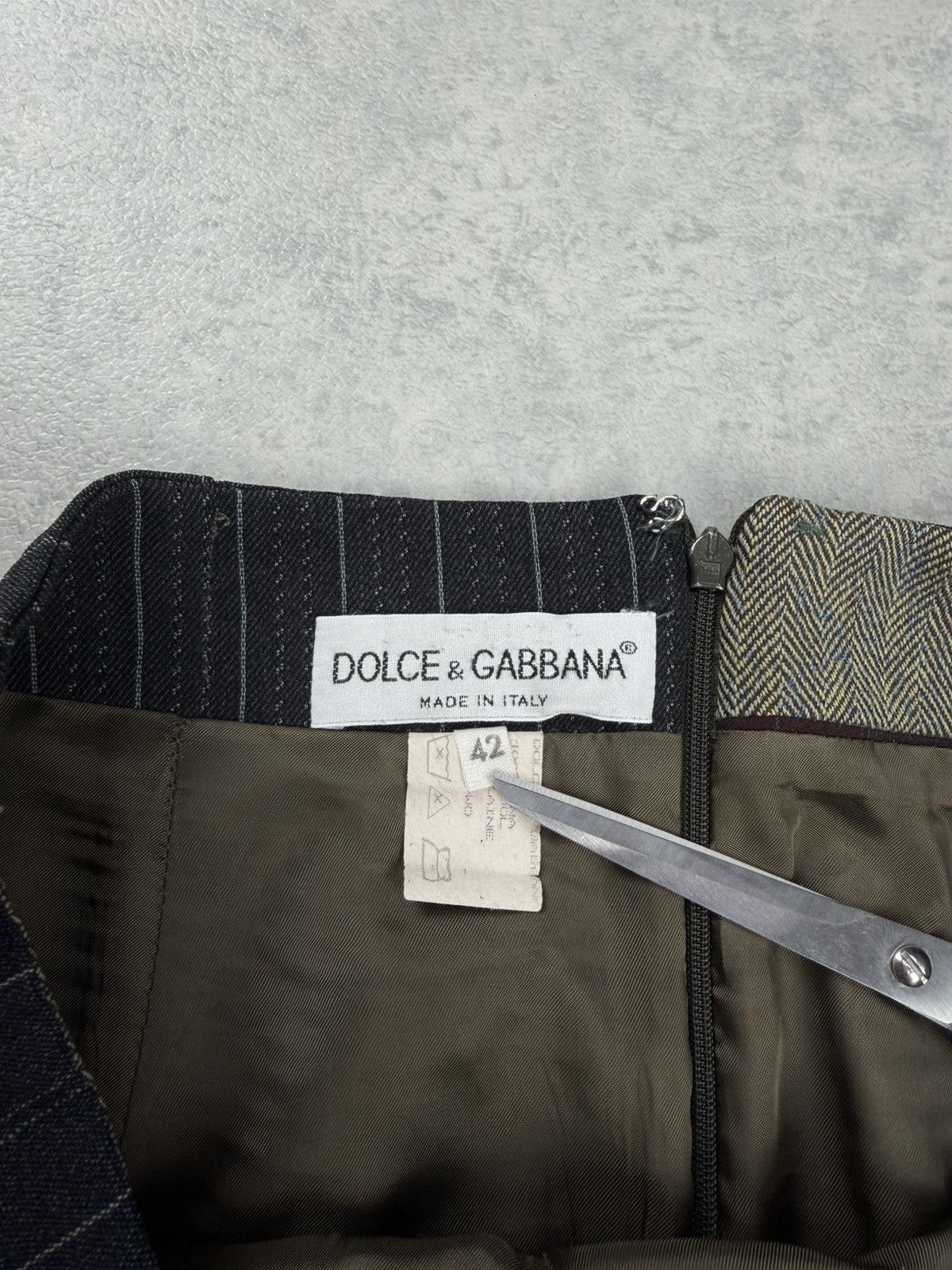 Dolce & Gabbana Vintage Dolce & Gabbana Patchwork Mini Skirt IT42 Size 28" / US 6 / IT 42 - 10 Thumbnail