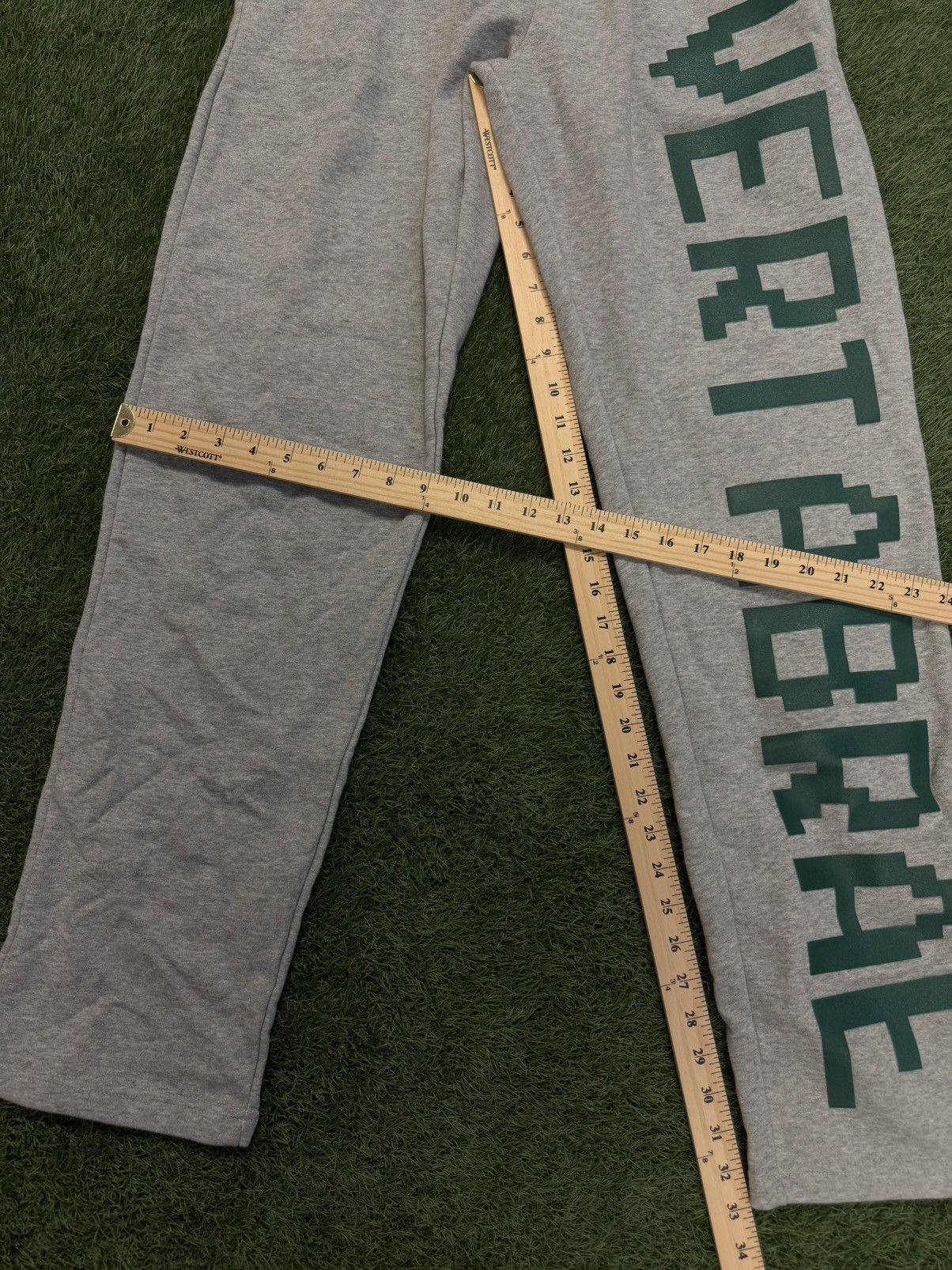 Vertabrae Vertabrae Sweatpants Grey/Green Size XXL (NEW) Size US 36 / EU 52 - 10 Thumbnail