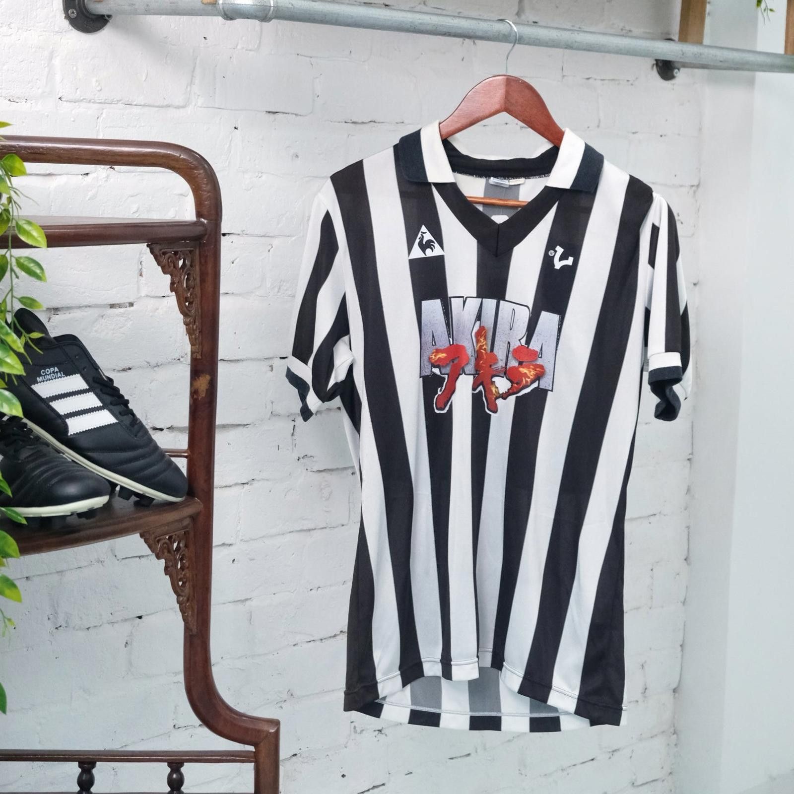 Le Coq Sportif 1990s VICE Footbal Store x Akira Custom Football Shirt (M/L) Size US M / EU 48-50 / 2 - 5 Thumbnail