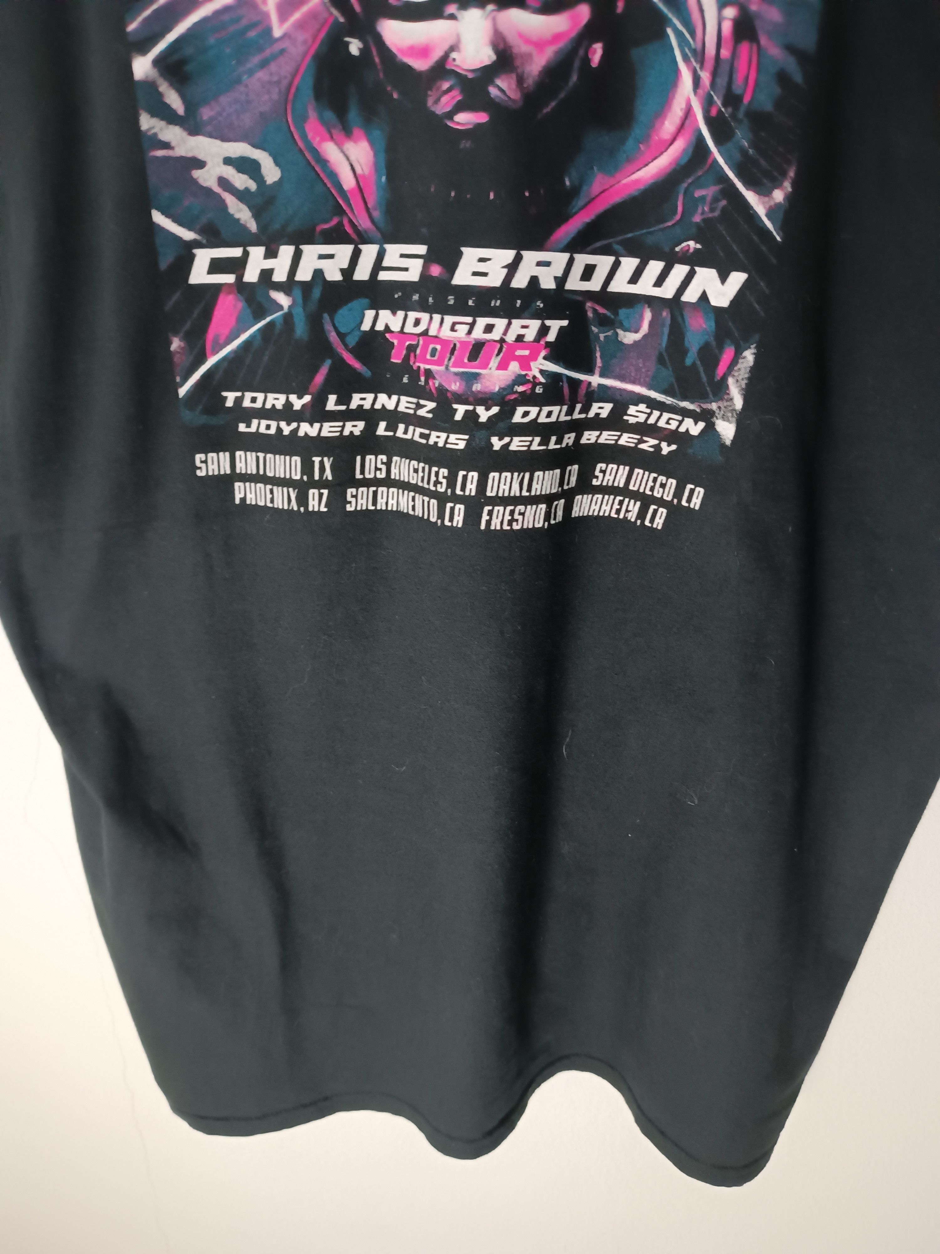 Rap Tees VINTAGE CHRIS BROWN INDIGO TOUR 2019 rihanna usher drake Size US XL / EU 56 / 4 - 12 Thumbnail