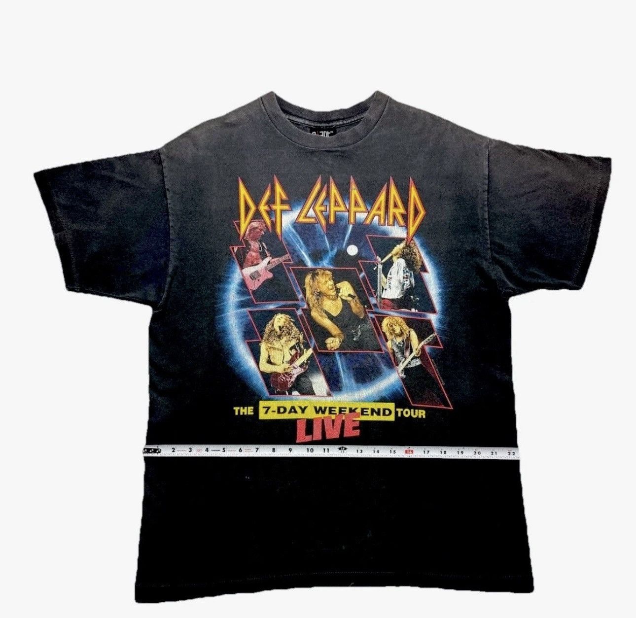 Def Leppard 1992 Def Leppard Tour Tee Giant Tag XL USA Made Size US XL / EU 56 / 4 - 2 Thumbnail