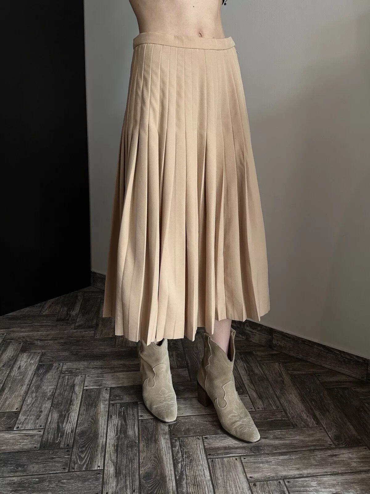 Givenchy Vintage Givenchy 5 Please Wool A-line Midi Skirt Beige Rare Size 30" / US 8 / IT 44 - 2 Thumbnail
