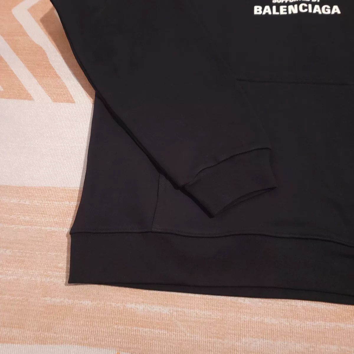 Balenciaga balenciaga black hoodie with logo Size US XL / EU 56 / 4 - 4 Thumbnail