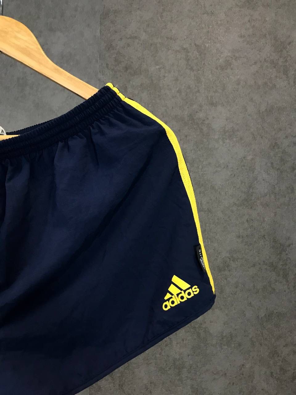 Adidas Adidas sportwear shorts Size US 34 / EU 50 - 2 Thumbnail
