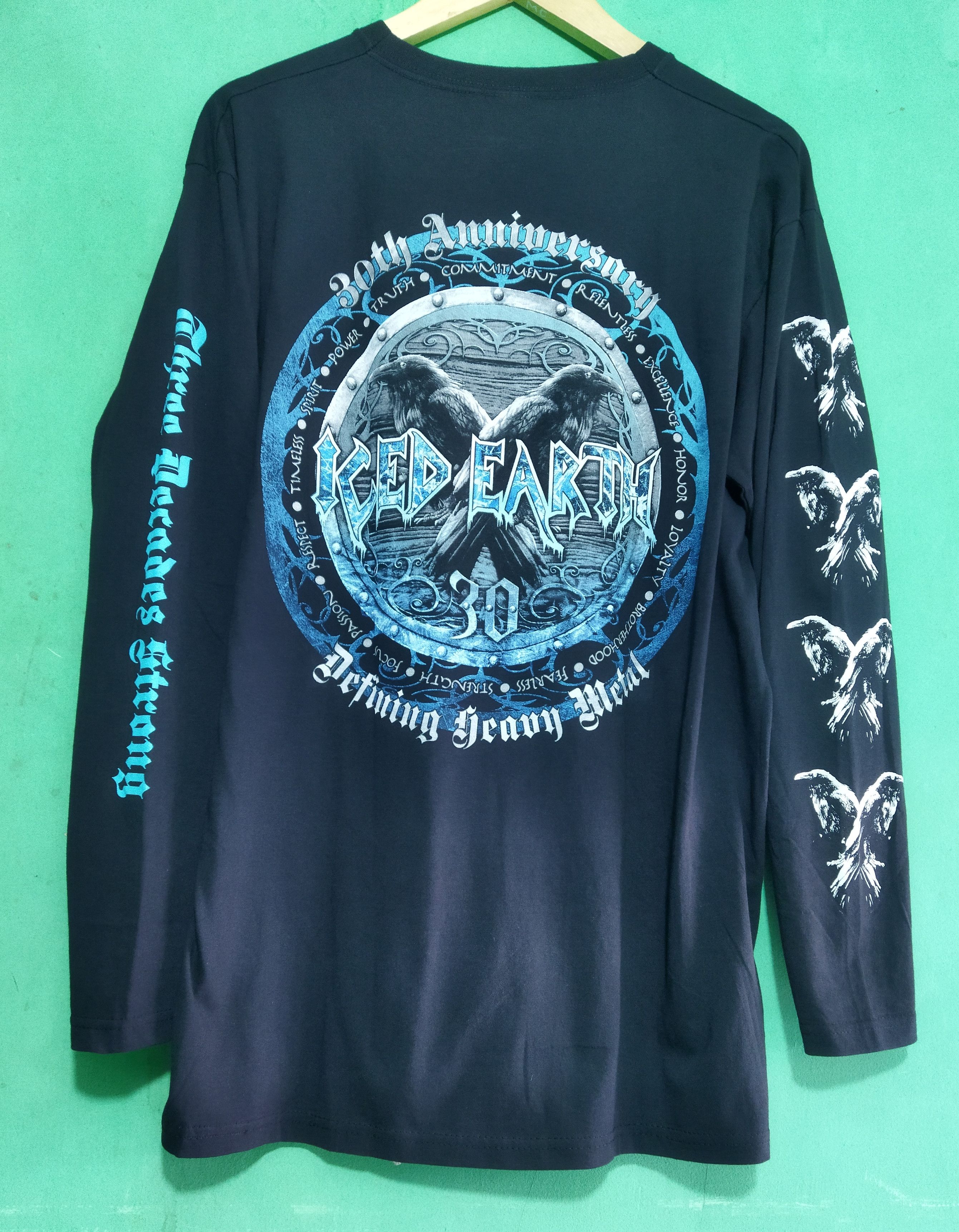 Band Tees ICED EARTH 30 th anniversary Size US L / EU 52-54 / 3 - 2 Thumbnail