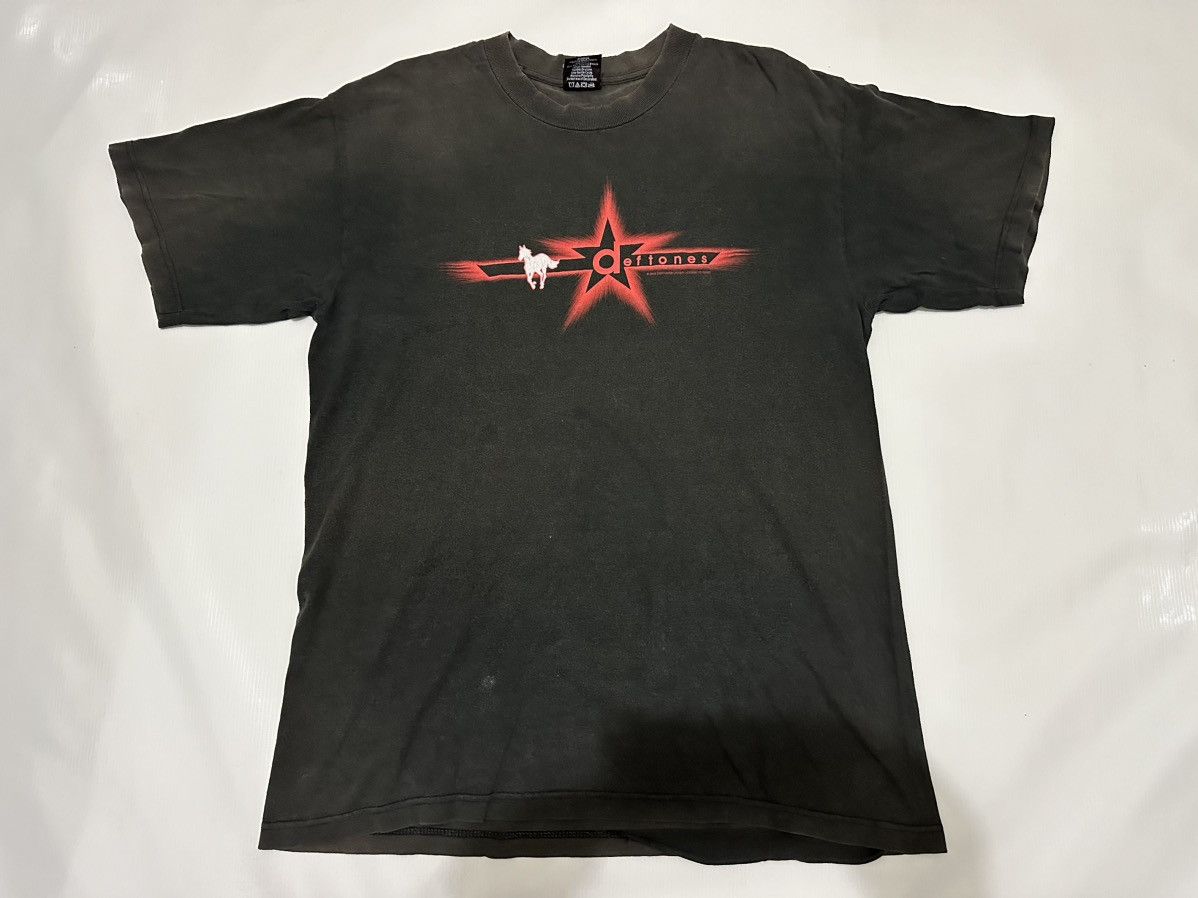Giant Vintage 2000 Rare Deftones White Pony USA Rock Tour T-Shirt Size US L / EU 52-54 / 3 - 3 Thumbnail