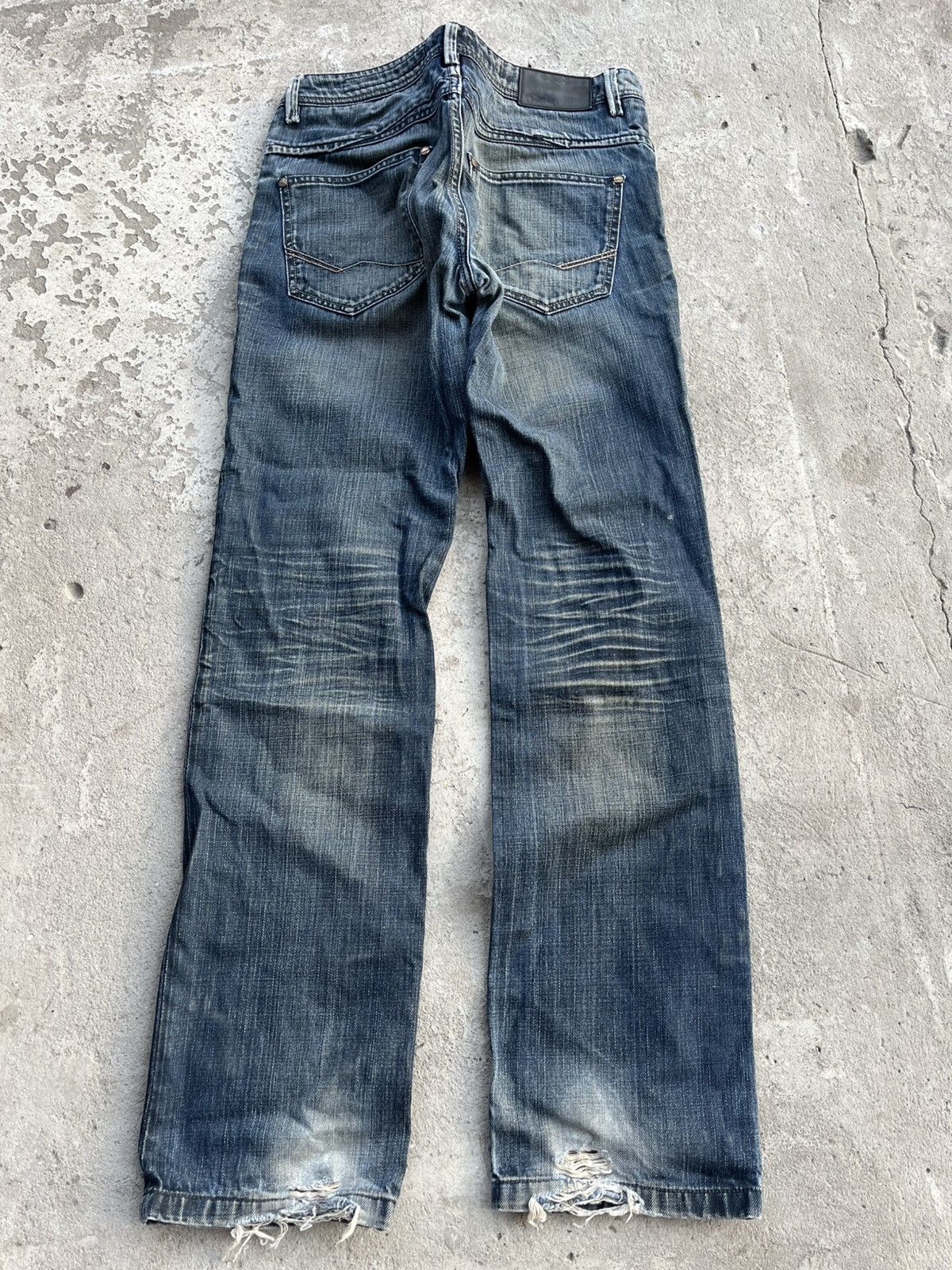If Six Was Nine × Le Grande Bleu (L.G.B.) × Tornado Mart Japanese Distressed Balenciaga Style Y2K Jeans Faded Denim Size US 32 / EU 48 - 2 Thumbnail