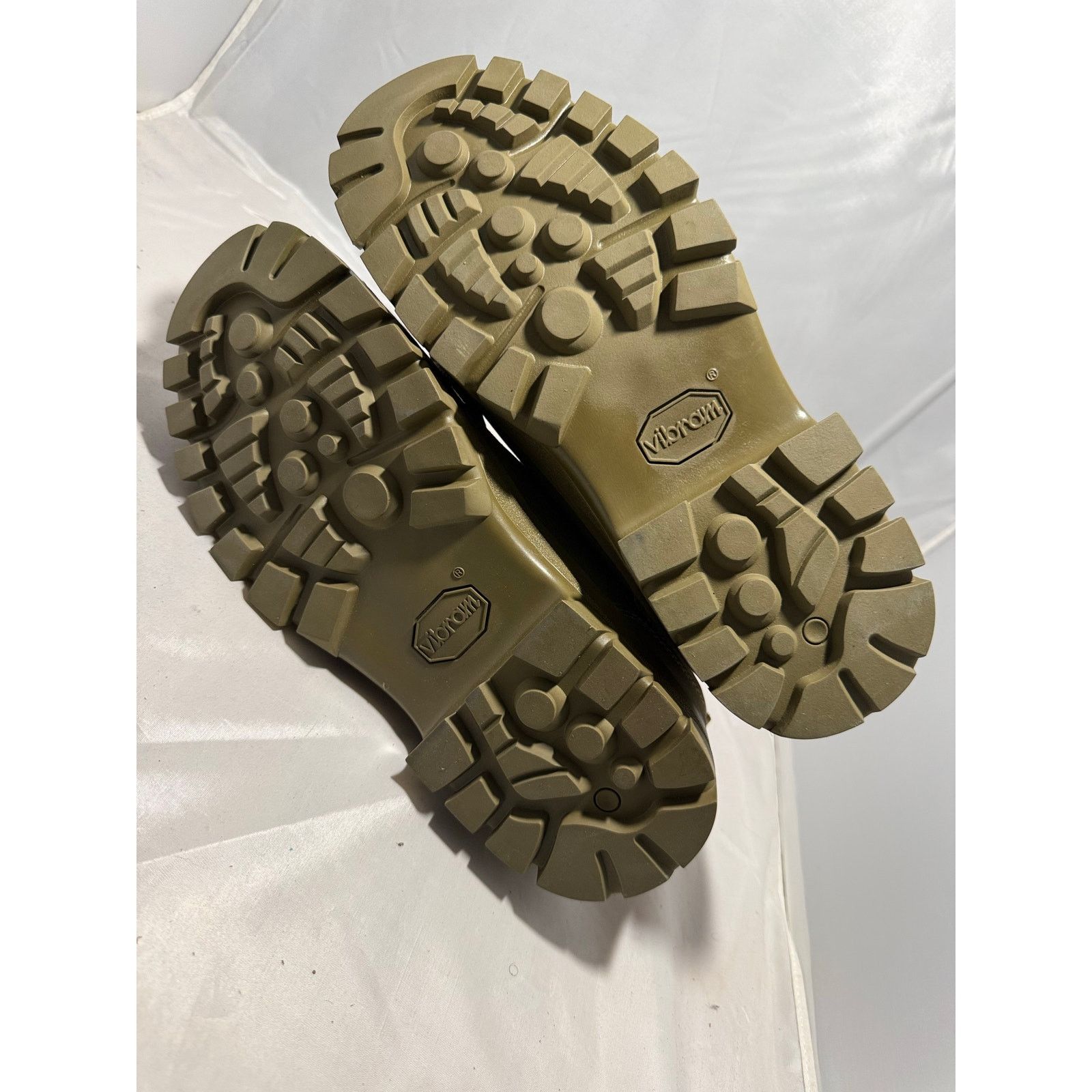 American Edition BATES Combat Boots Hiker Brown VIBRAM Sole Size 8.5 W Size US 8.5 / EU 41-42 - 6 Thumbnail
