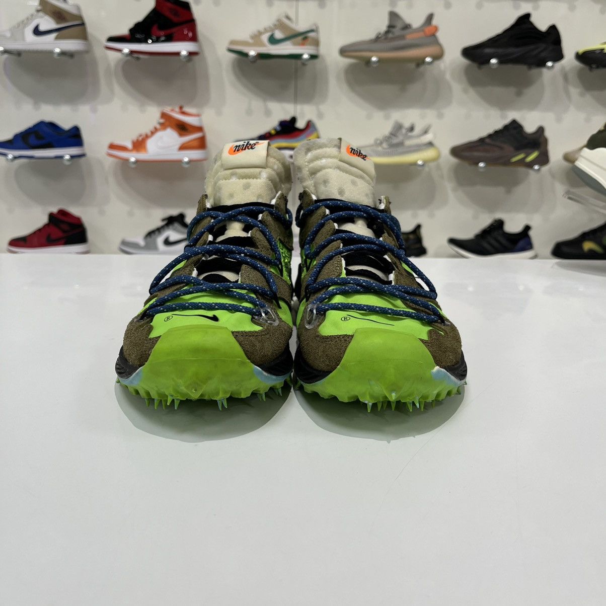 Nike × Off-White Nike Zoom Terra Kiger 5 Off-White Electric Green (W) Size US 10.5 / EU 43-44 - 8 Thumbnail