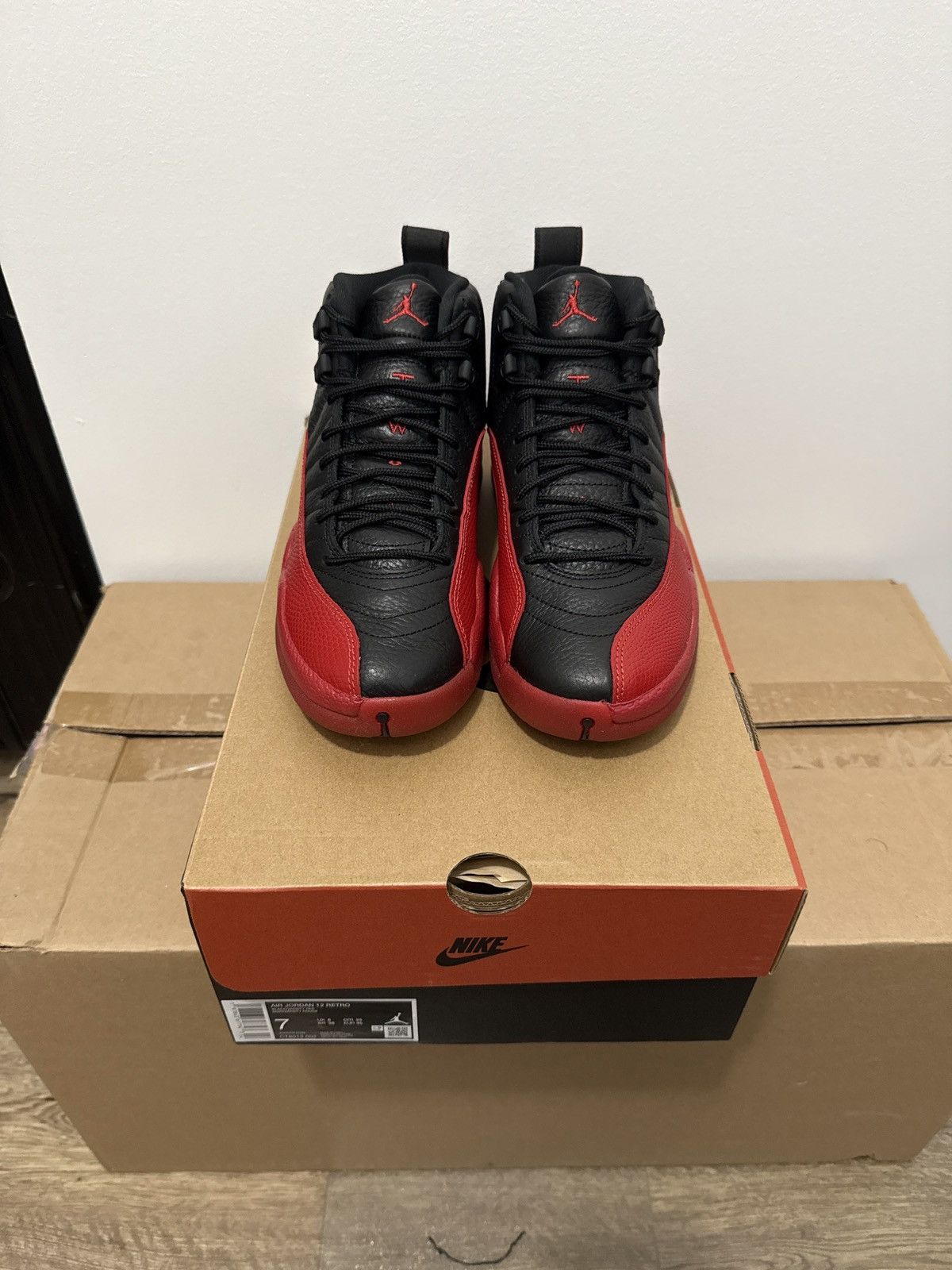 Jordan Brand Jordan 12 Retro Flu Game (2025) Size US 7 / EU 40 - 4 Thumbnail