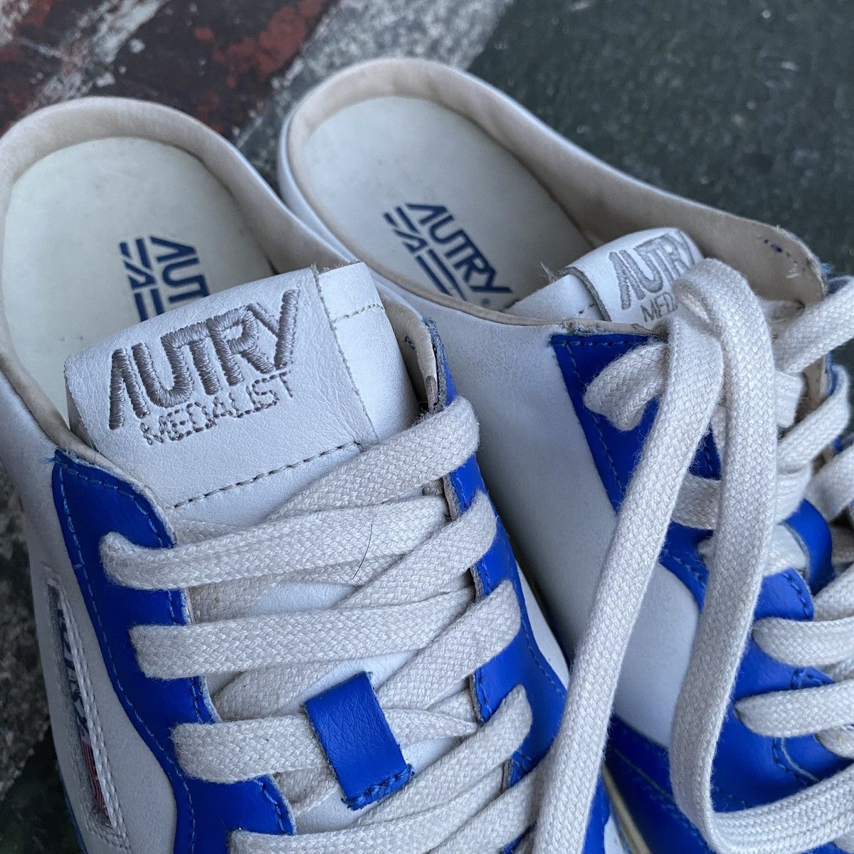 AUTRY AUTRY medalist mule low leather blue white Size US 11 / EU 44 - 4 Thumbnail