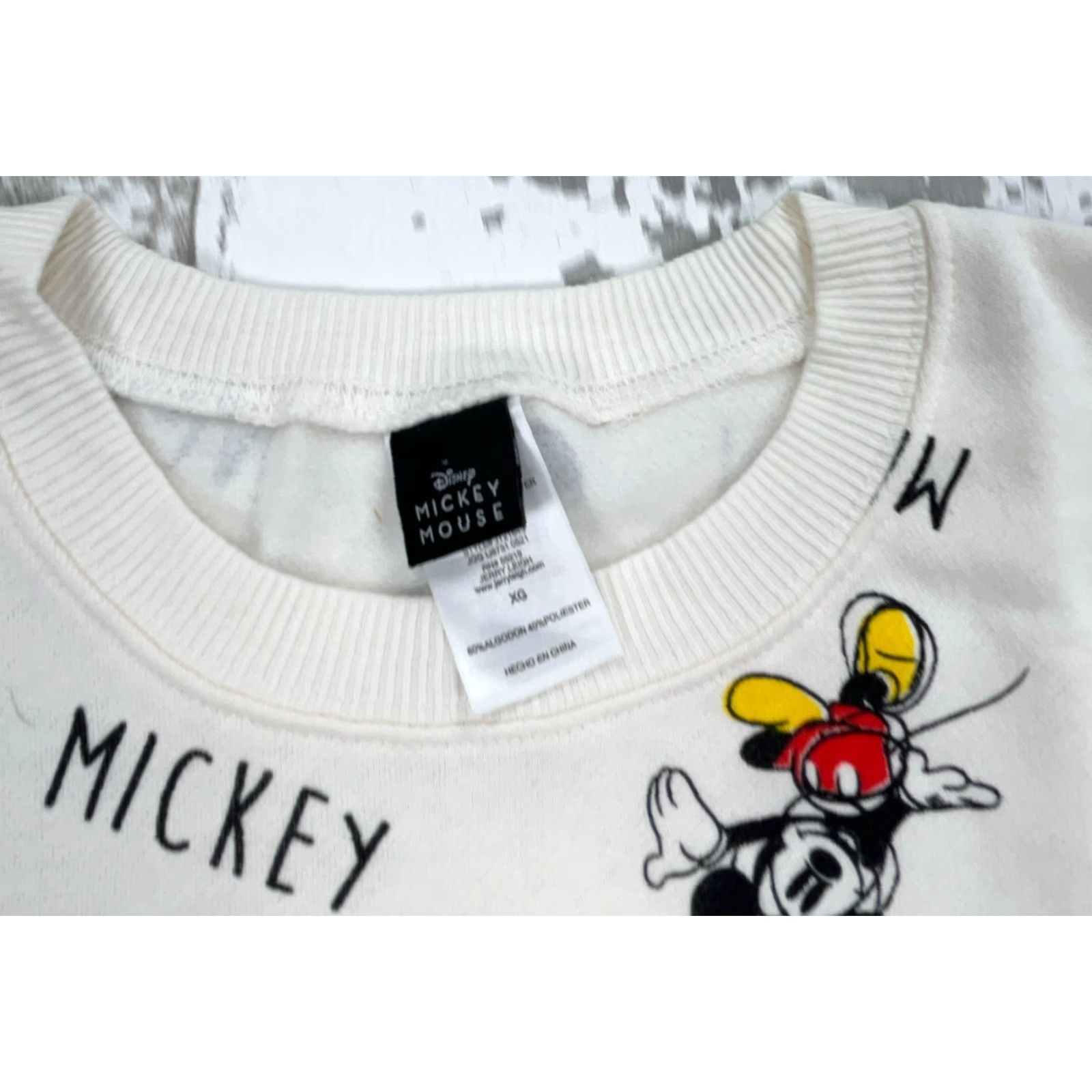 Disney Disney Sweatshirt Women XL White Crew Neck Minnie Mouse Graphic Print Raglan Sleeve Pullover All Seasons Cotton Blend Logo Regular Sweatshirt Womens Size XL / US 12-14 / IT 48-50 - 5 Thumbnail