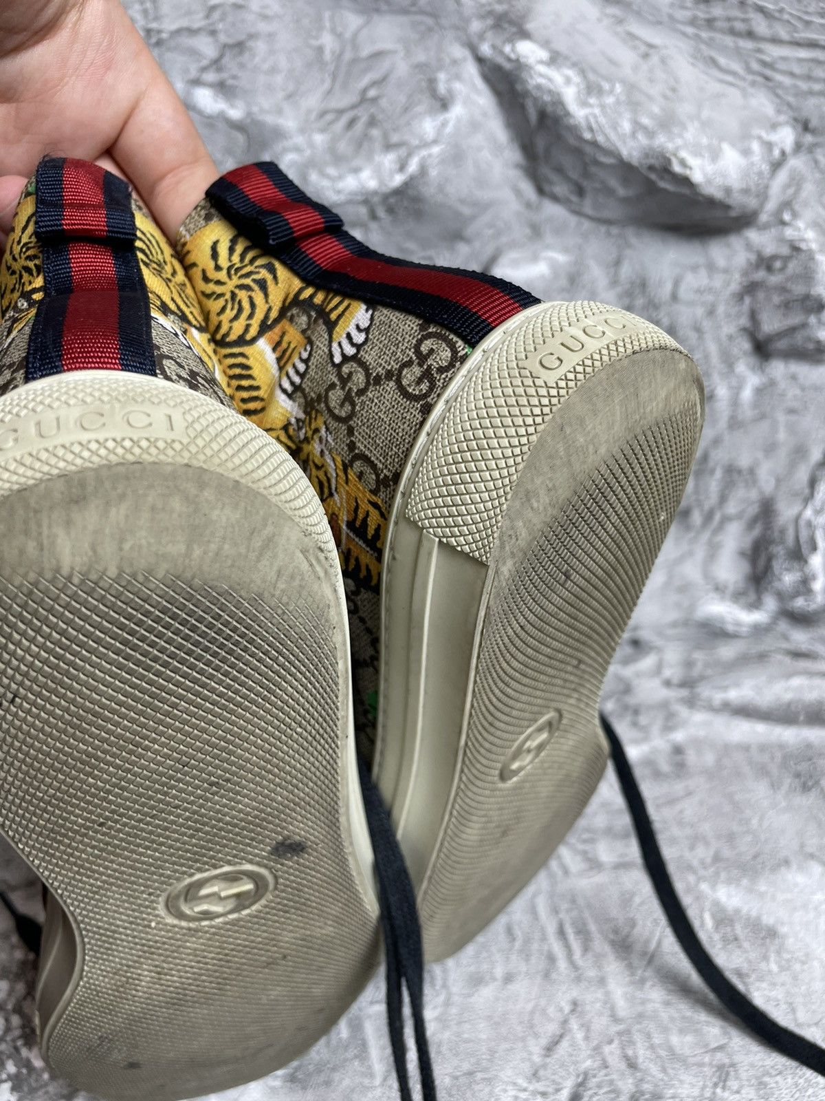 Gucci Gucci GG Supreme Bengal Tiger Hi Top Sneakers Size 8G Size US 8 / EU 41 - 10 Thumbnail