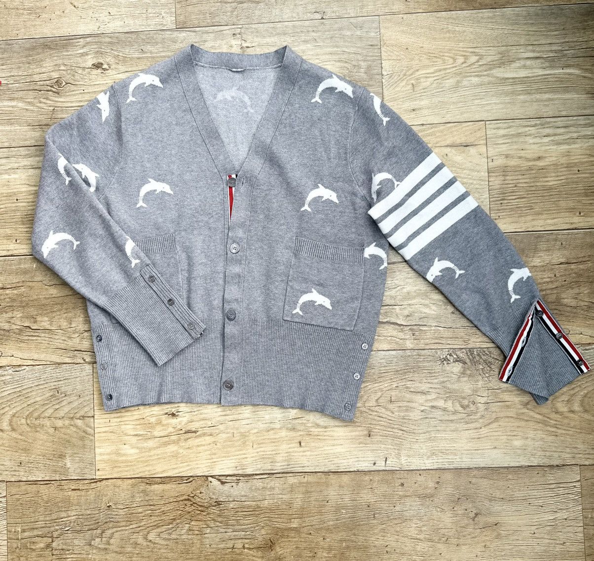 Thom Browne Cardigan decorated with Dolphins in 100% cashmere Size US M / EU 48-50 / 2 - 19 Thumbnail