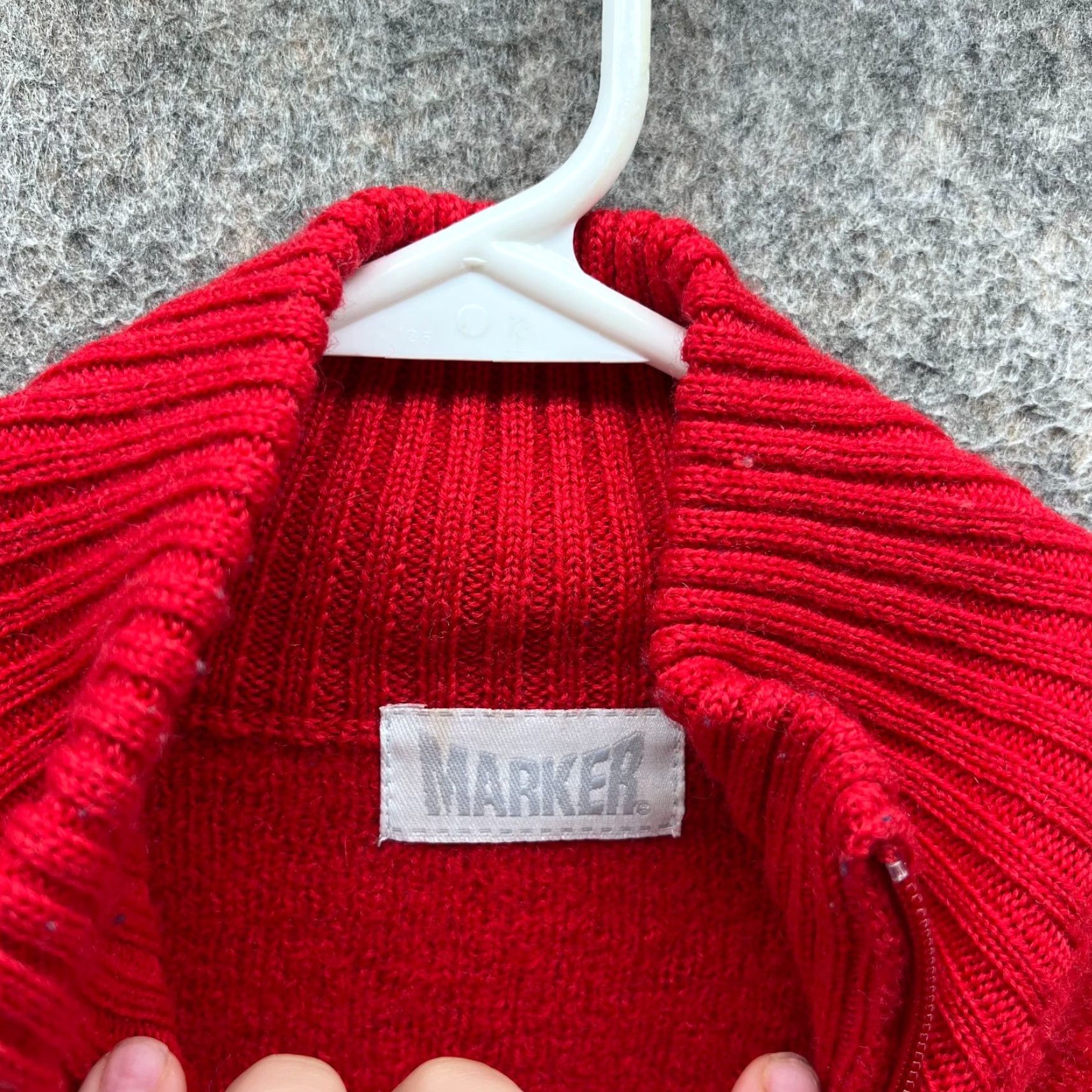 Barker Marker Sweater Full Zip Women Medium Red Wool Knit Jacket Long Sleeve Casual Winter Fall Mens Womens Girls Boys Size M / US 6-8 / IT 42-44 - 7 Thumbnail