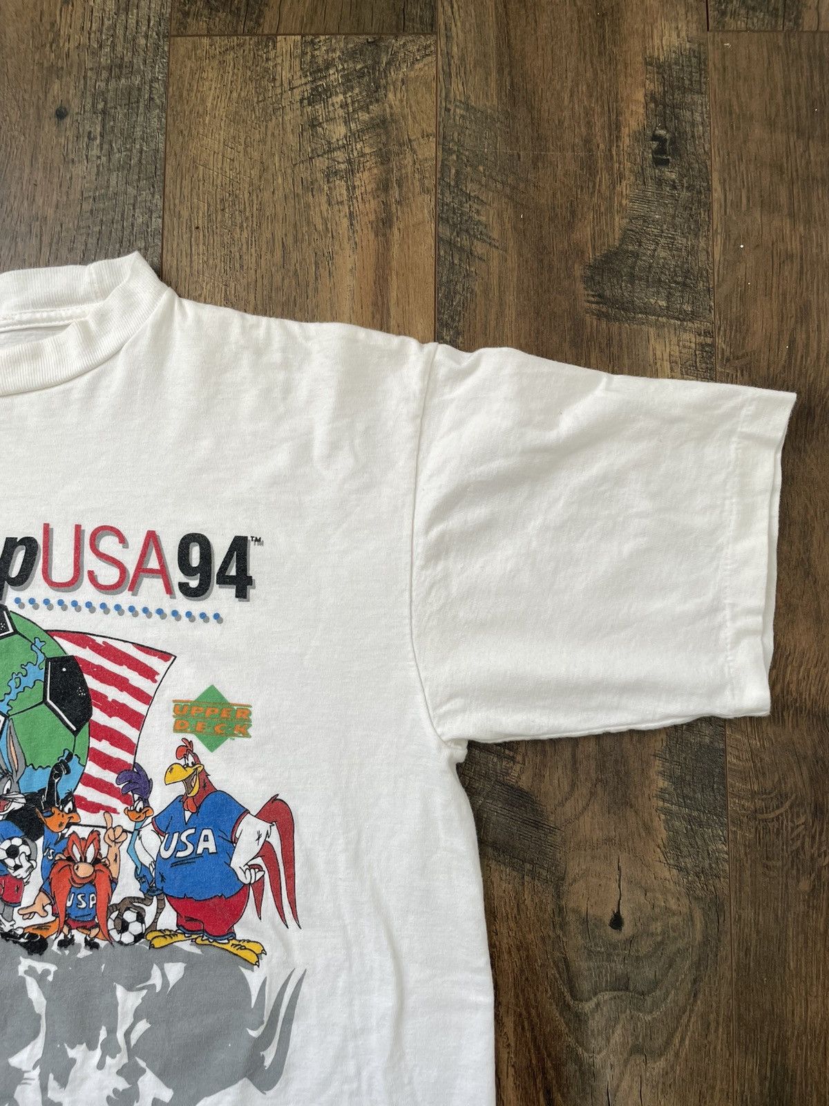 Vintage × Warner Bros Vintage World Cup 94 Looney Tunes Tshirt Size US XL / EU 56 / 4 - 3 Thumbnail