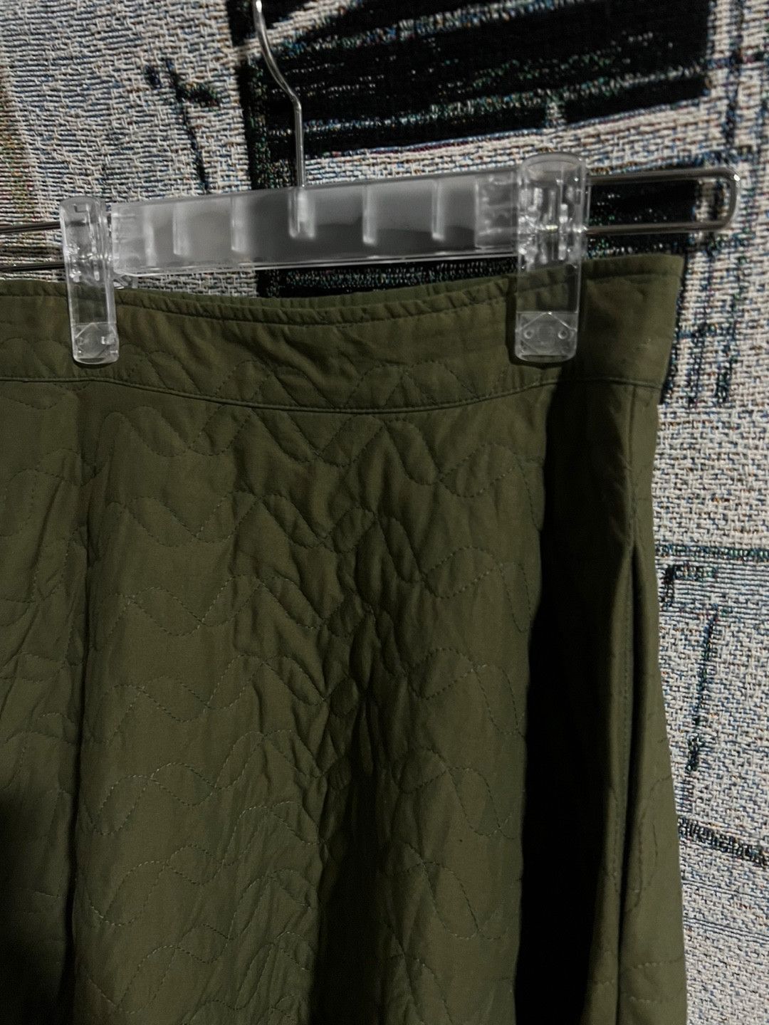 JW Anderson × Uniqlo jw anderson uniqlo quilted skirt khaki Size 22" - 2 Thumbnail