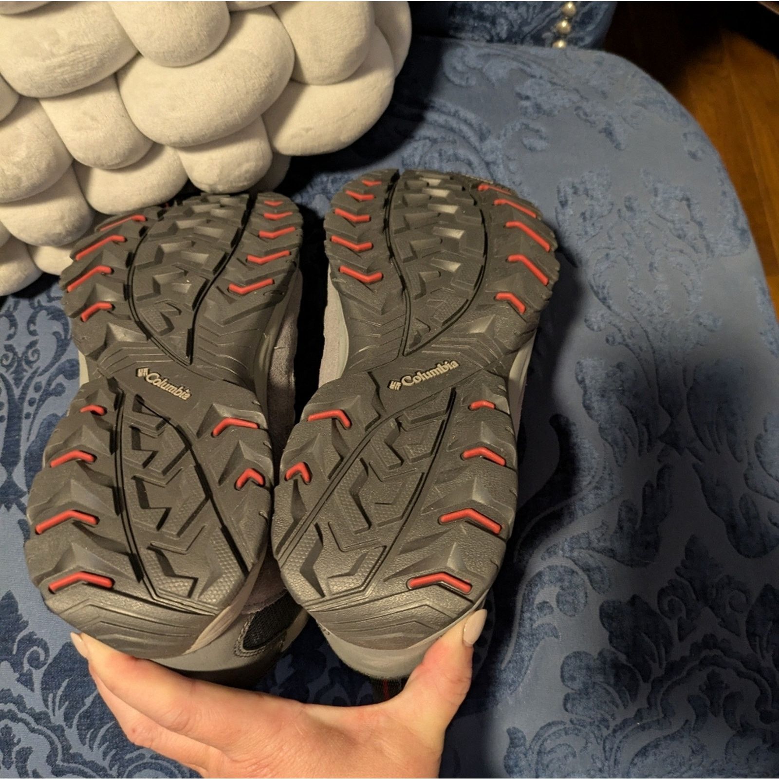 Columbia NWT Columbia Crestwood Mid Waterproof Hiking Boot size 7.5 Size US 7.5 / IT 37.5 - 6 Thumbnail