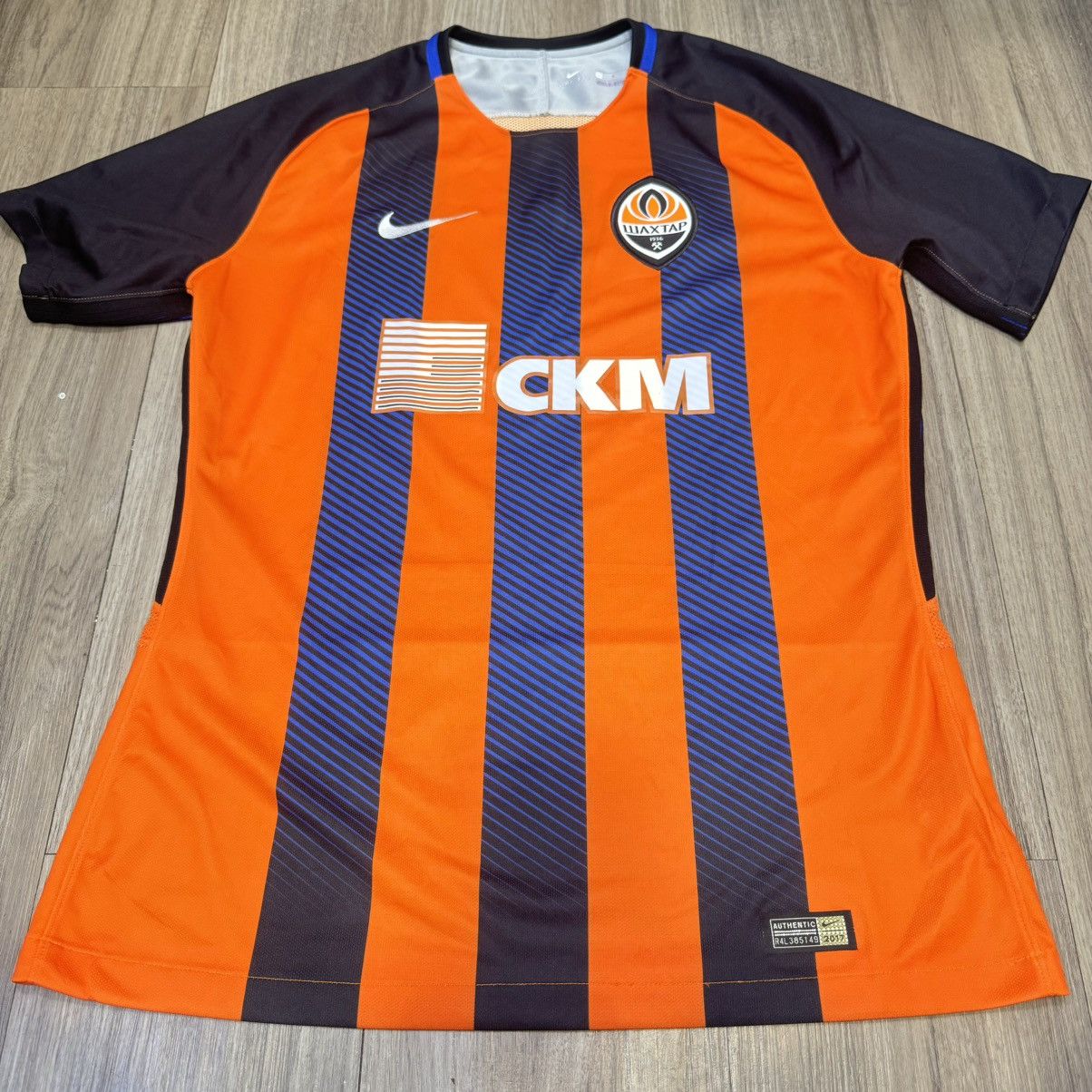 Nike Shakhtar Donetsk 17/18 player issue home shirt Size US L / EU 52-54 / 3 - 1 Thumbnail