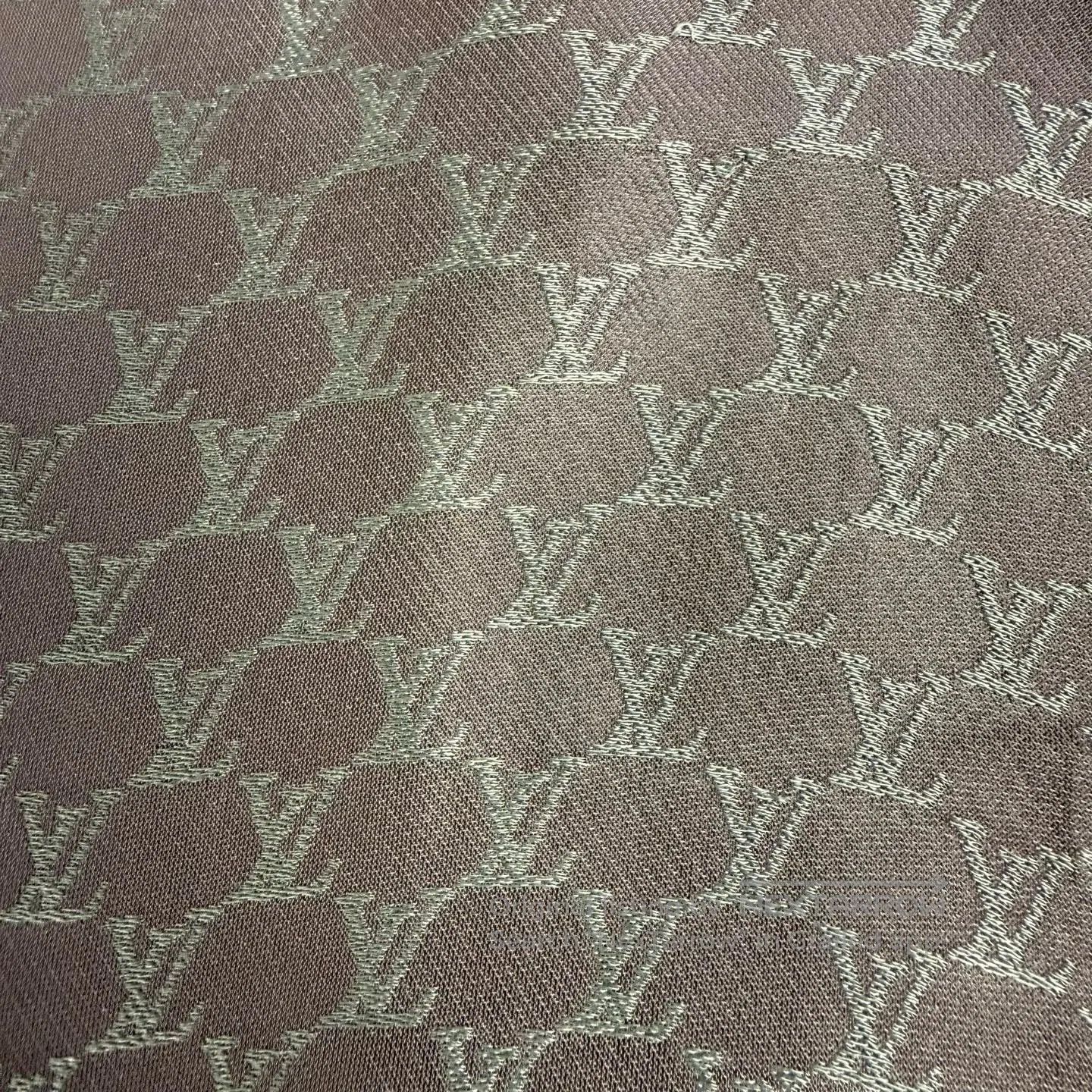 Louis Vuitton Louis Vuitton Pharrell Monogram Silk Shirt. Size US L / EU 52-54 / 3 - 4 Thumbnail