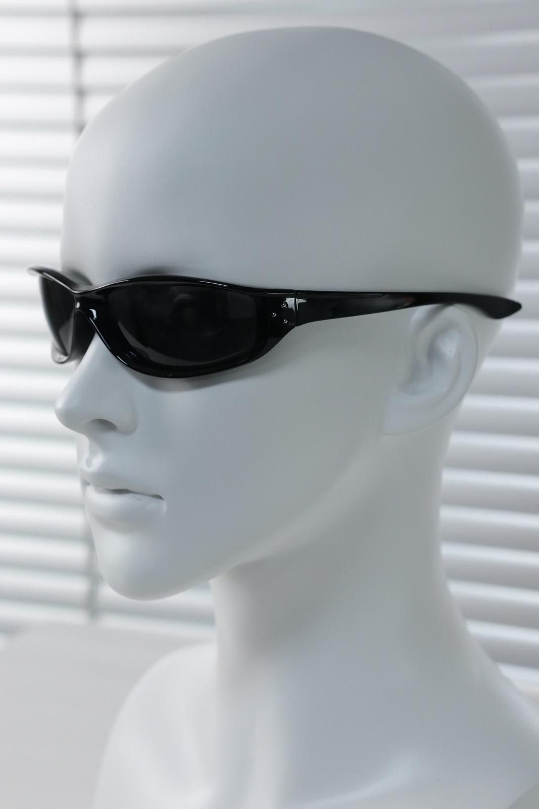 Other Vtg Avant Garde Y2K Black Rectangle Sunglasses Unisex OS Size ONE SIZE - 3 Thumbnail