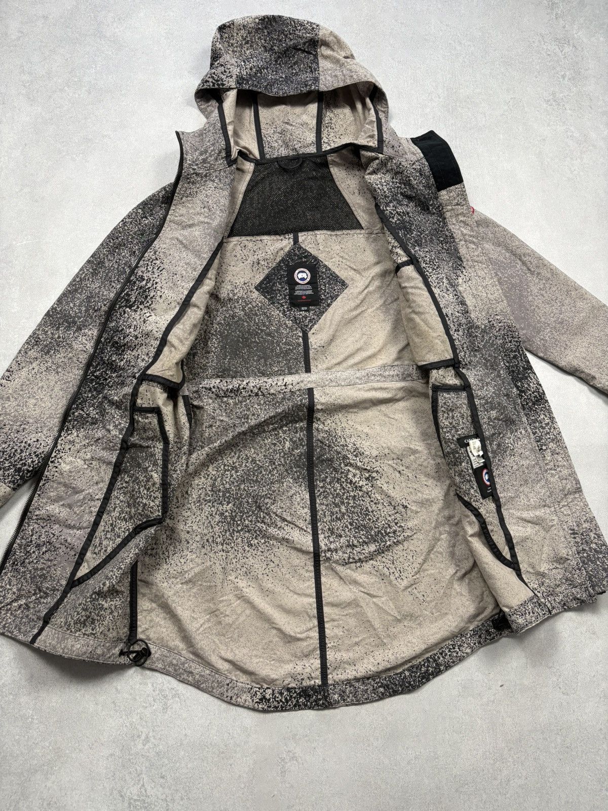 Canada Goose Canada Goose Brossard Jacket Sandstorm Camo Black XS 2401L Size XS / US 0-2 / IT 36-38 - 9 Thumbnail