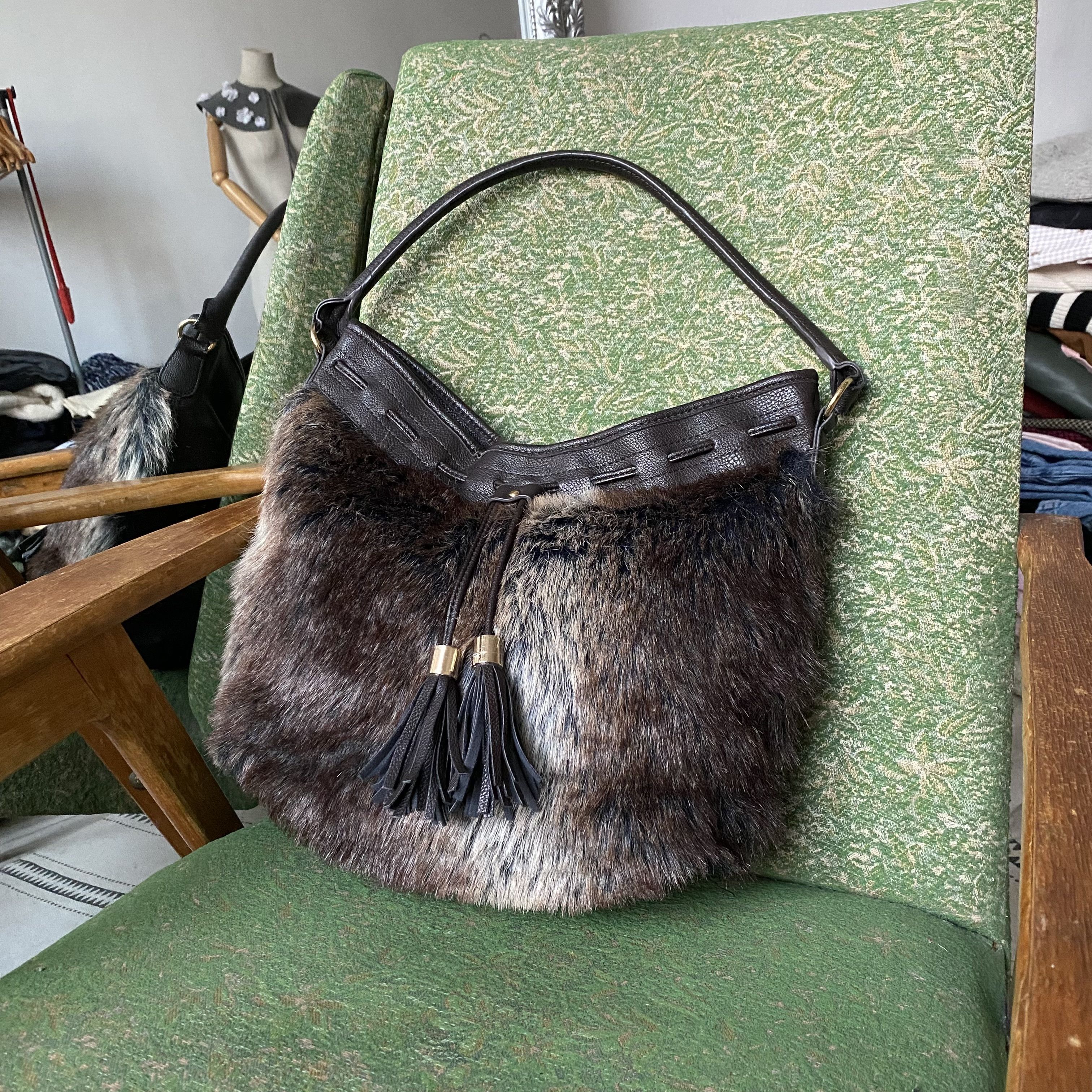 If Six Was Nine Vintage Y2K Fluffy Faux Fur Bags 2000s Avant-garde Size ONE SIZE - 1 Thumbnail