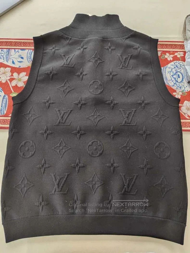 Louis Vuitton LV Monogram Embossed Sleeveless Vest. Size US M / EU 48-50 / 2 - 2 Thumbnail
